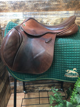 17.5" County Innovation Close Contact