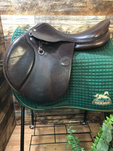 18" Vega Jump Saddle 5"Tree/13" Flap