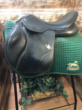 17.5" Bates Elevation Jump Saddle