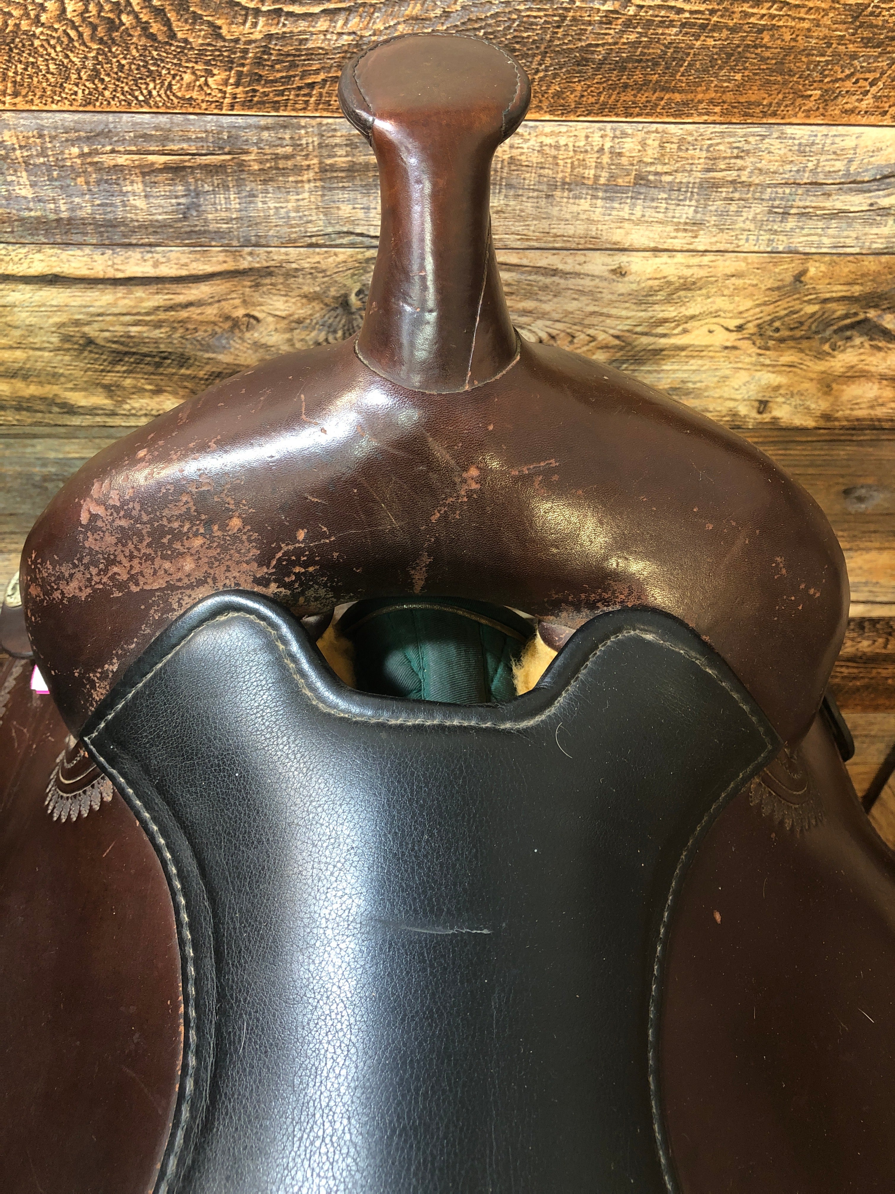 17" Flex Lite Circle Y Saddle