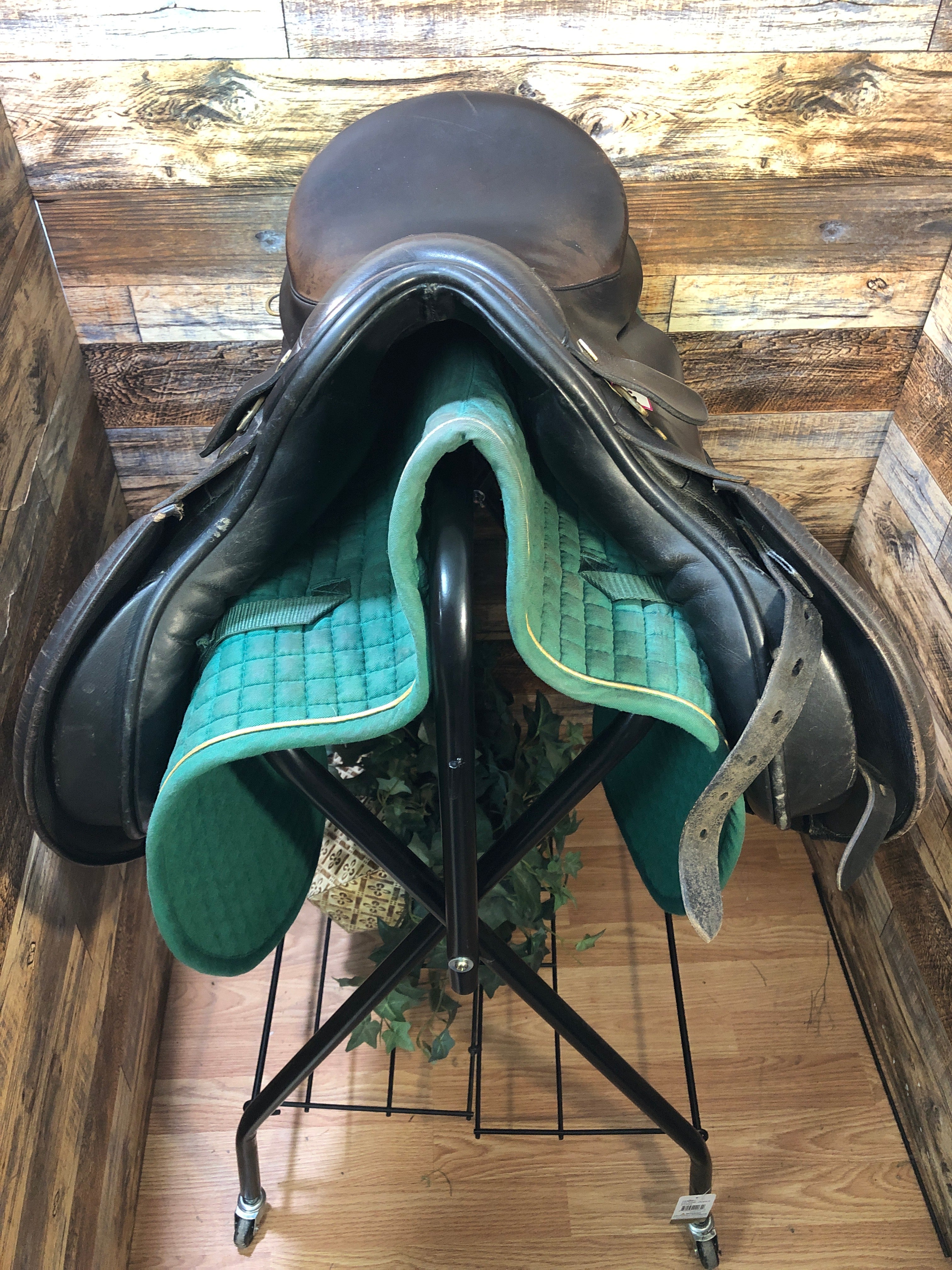 17" Albion Original Comfort AP Saddle