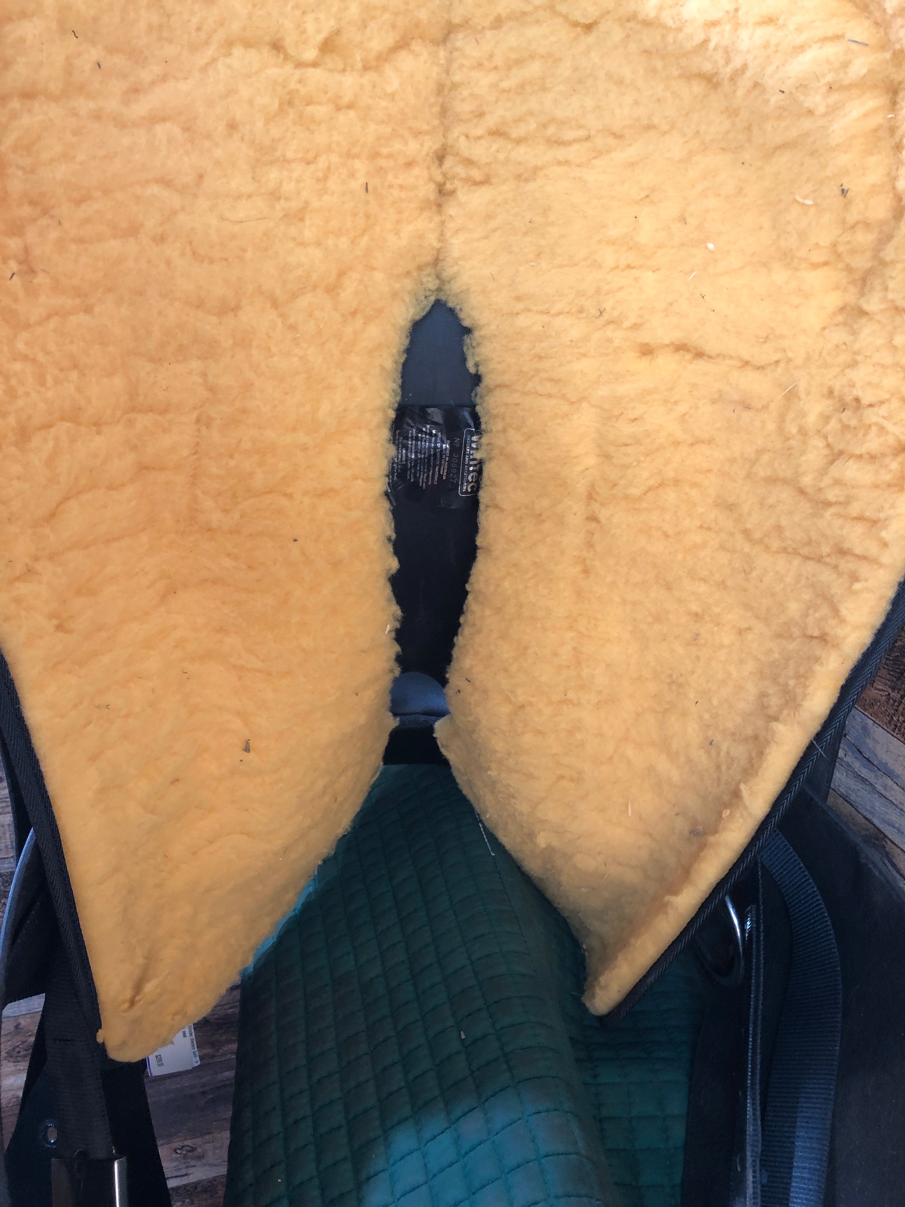 16" Wintec Western Saddle - patch in seat