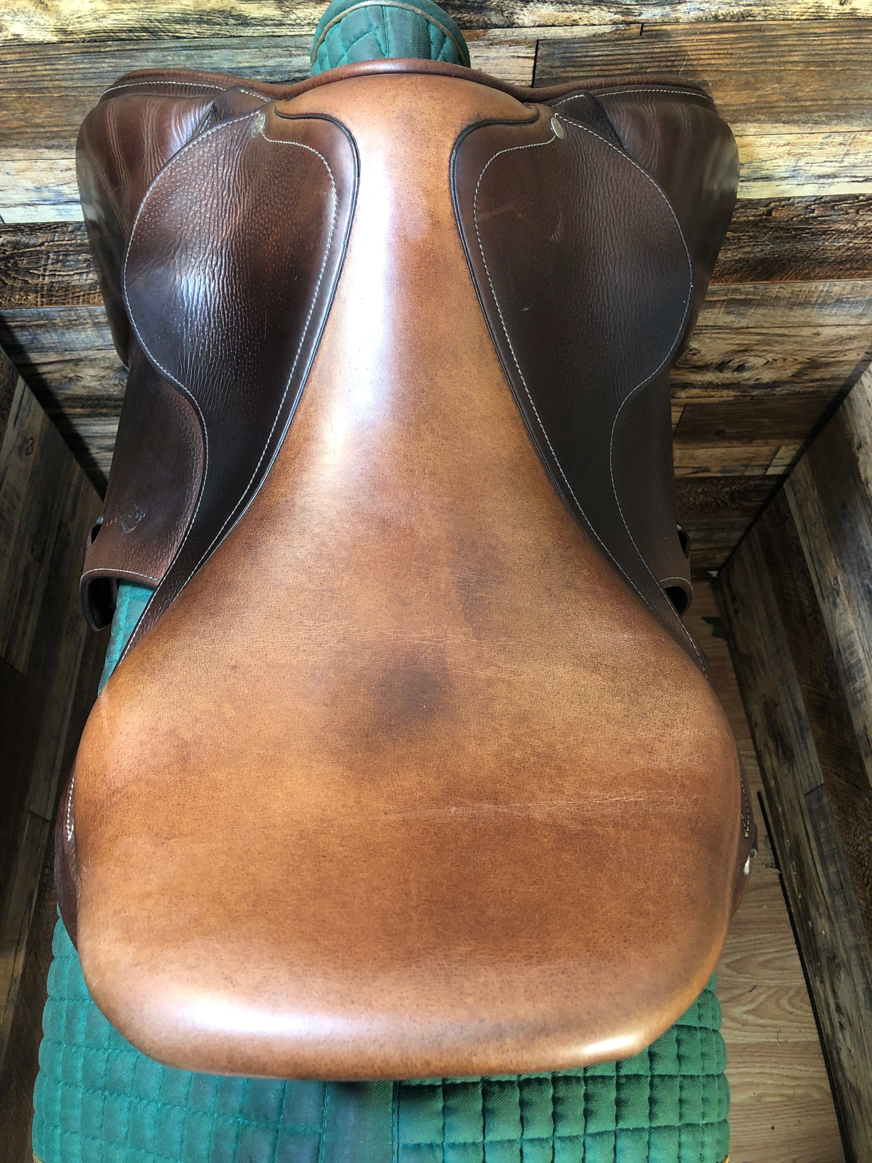 18" Antares Jump Saddle