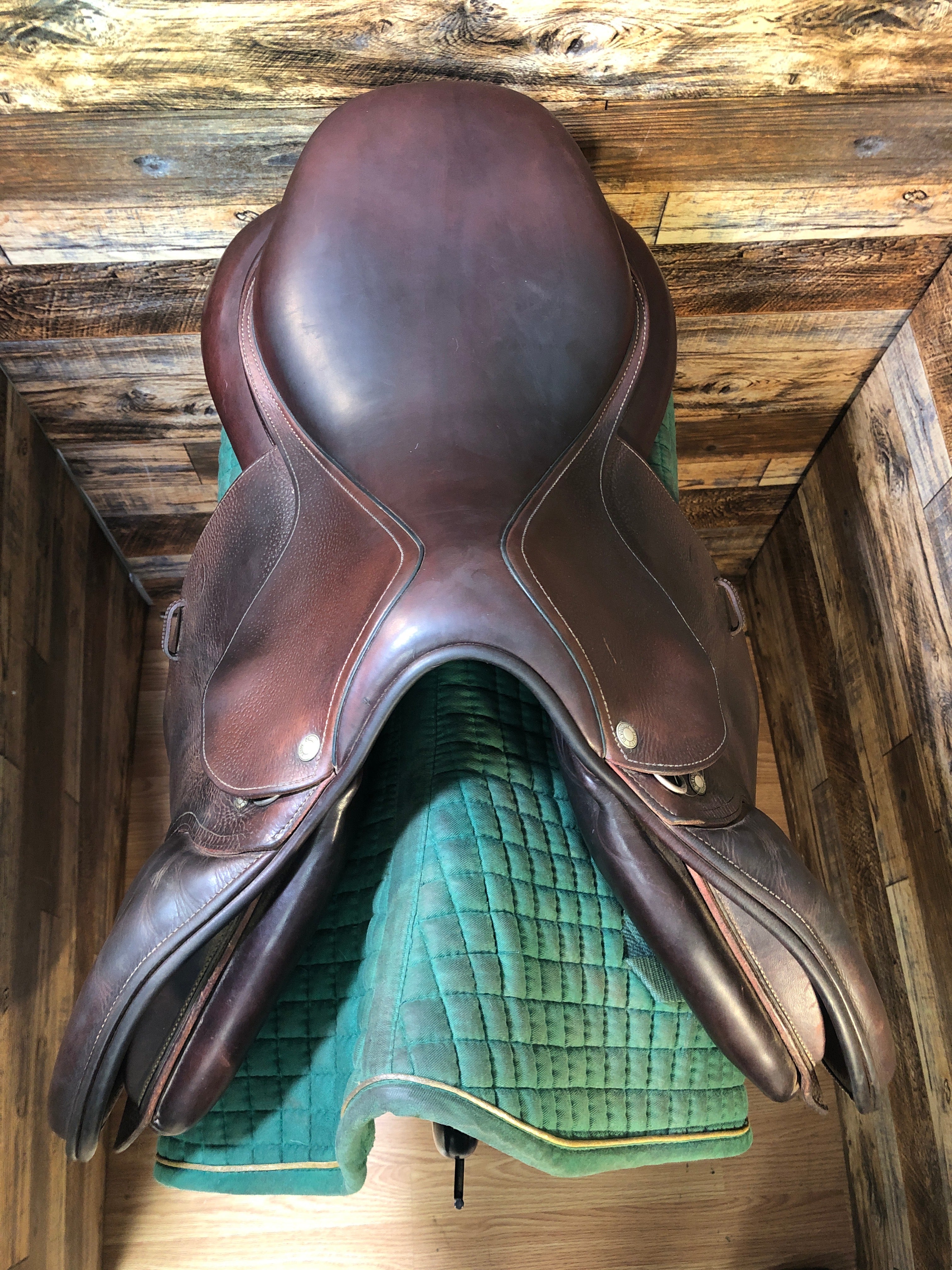 17.5" Devoucoux Biarritz S Close Contact Saddle (2016)