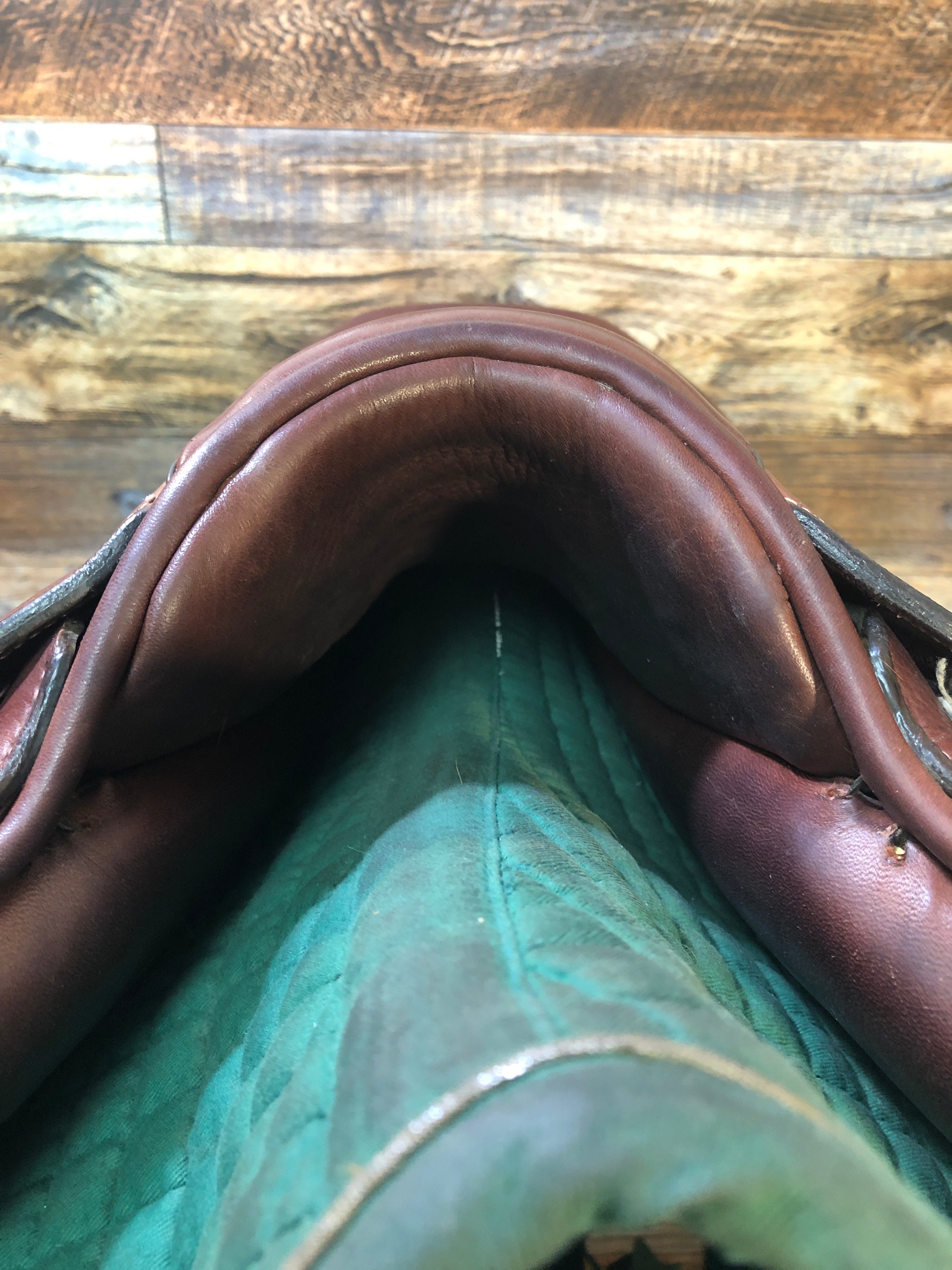 17" Stubben "Ascend" Close Contact Saddle