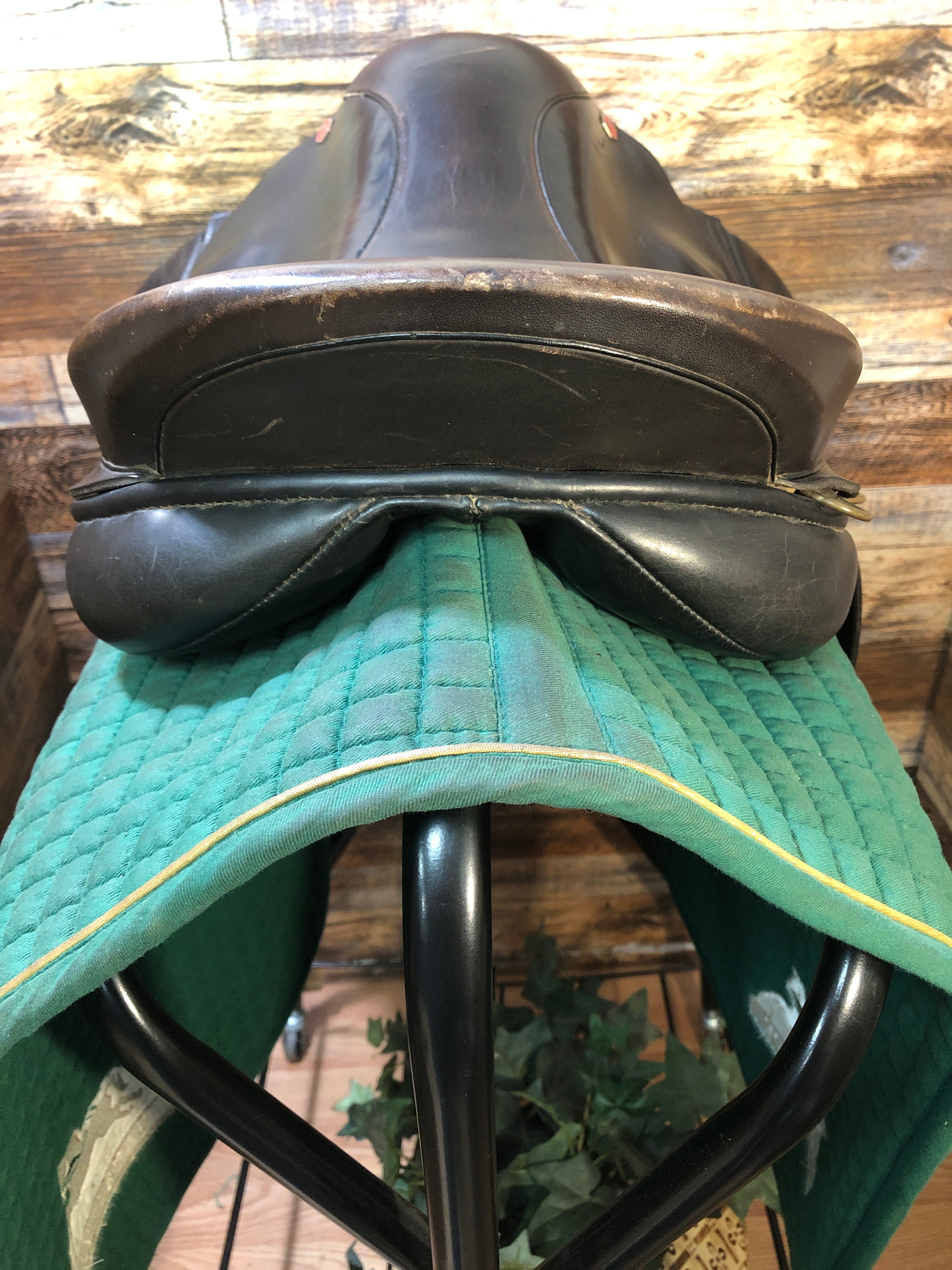 17" Albion Original Comfort AP Saddle