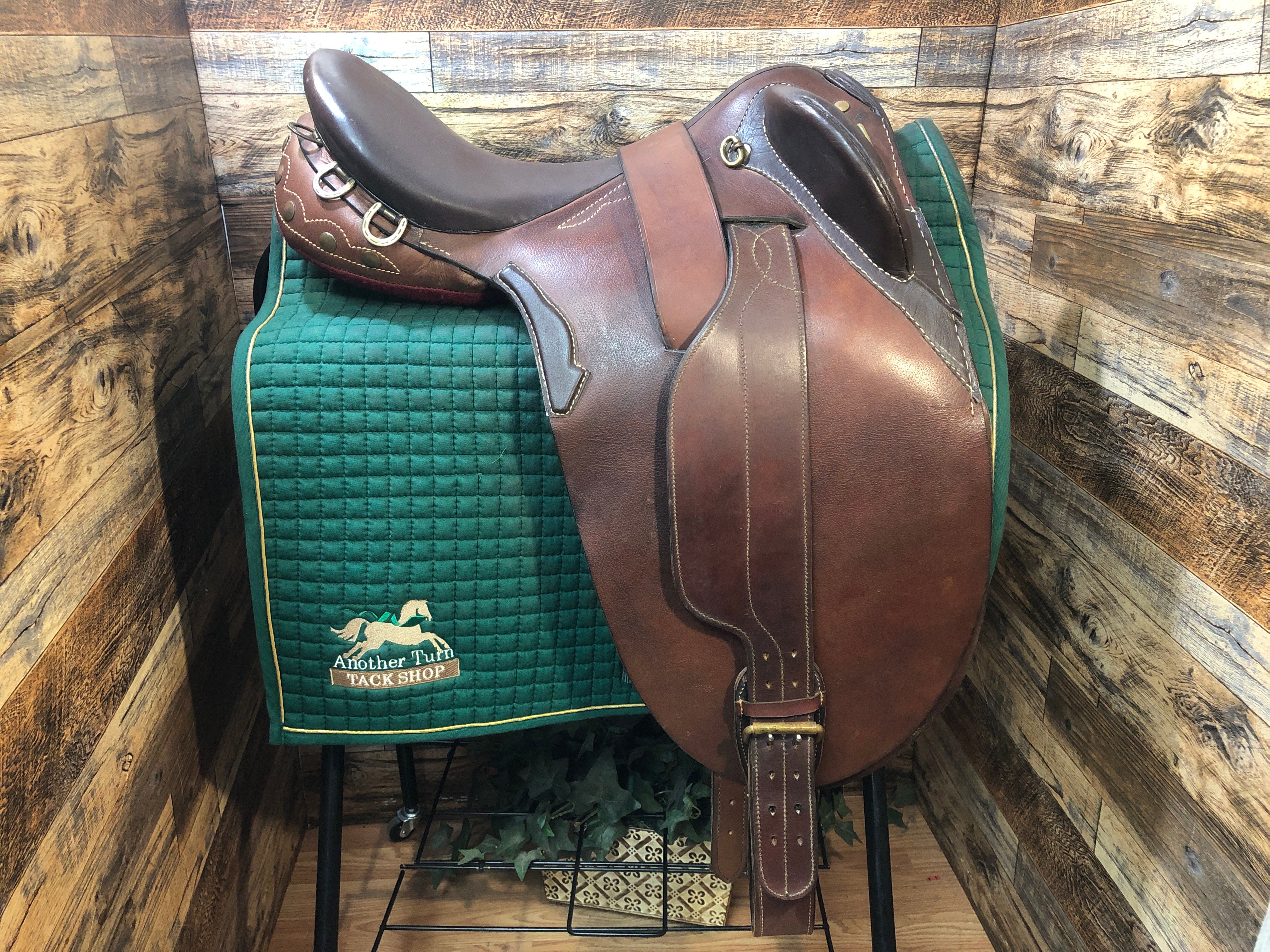 17.5" Australian Stock Saddle