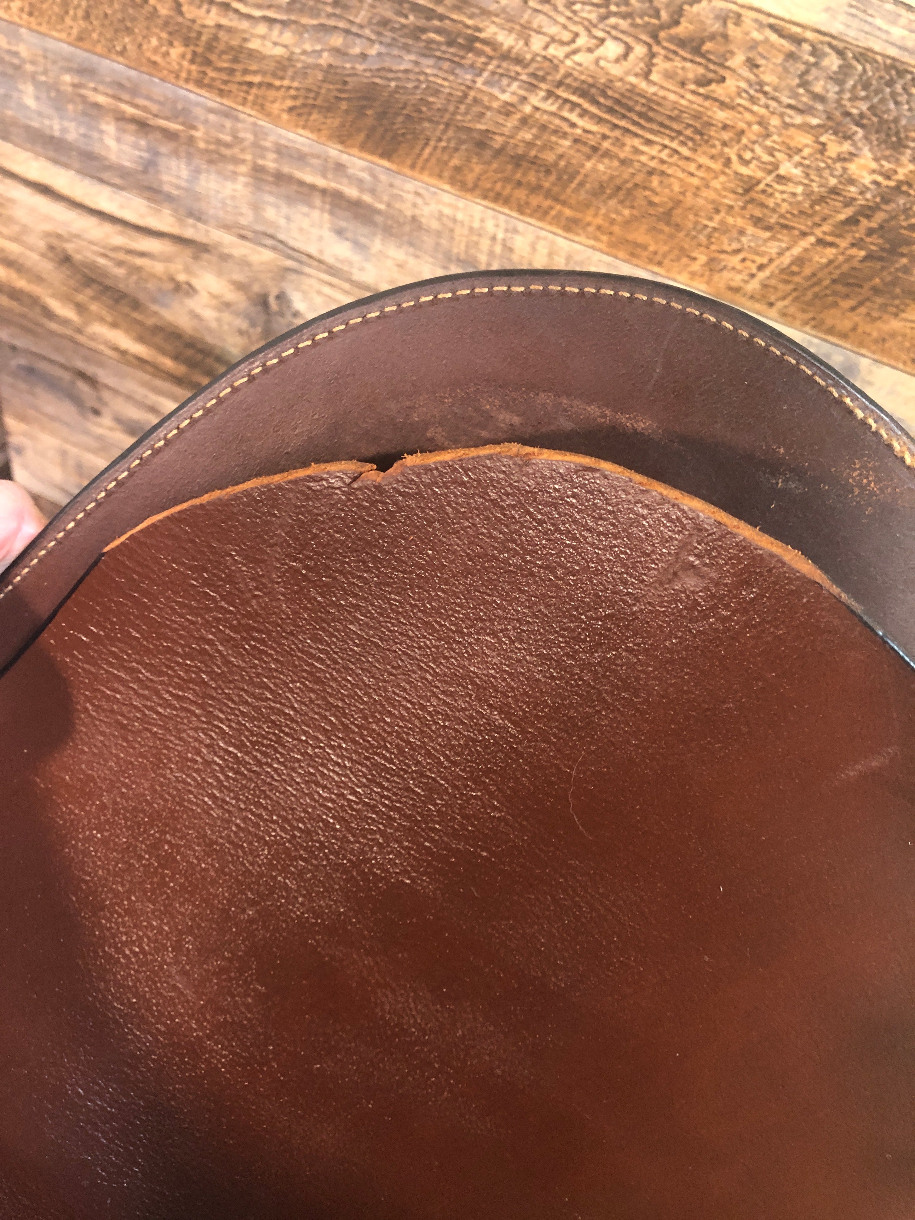 16.5" Collegiate Close Contact Saddle