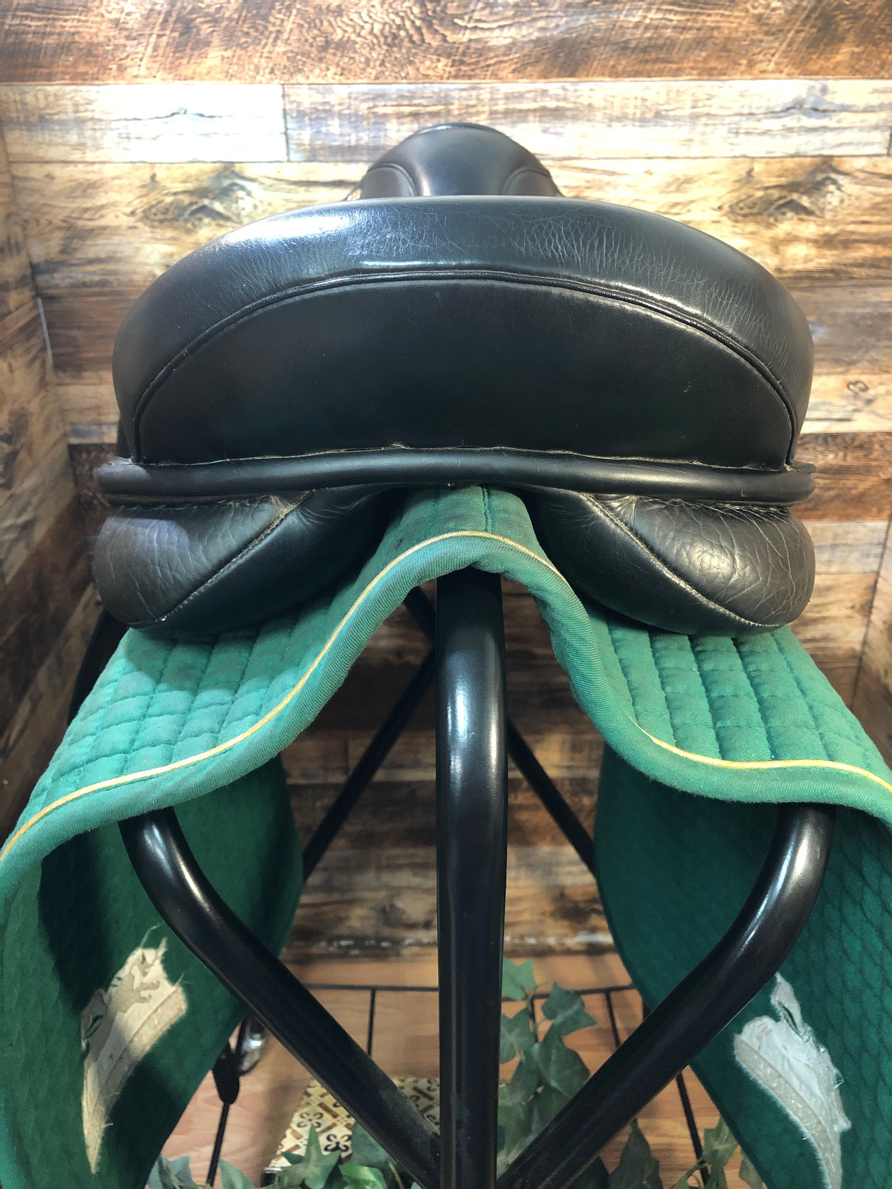 17.5" Ideal Dressage Saddle (2007)