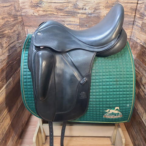 18" Fairfax Monoflap Dressage Saddle