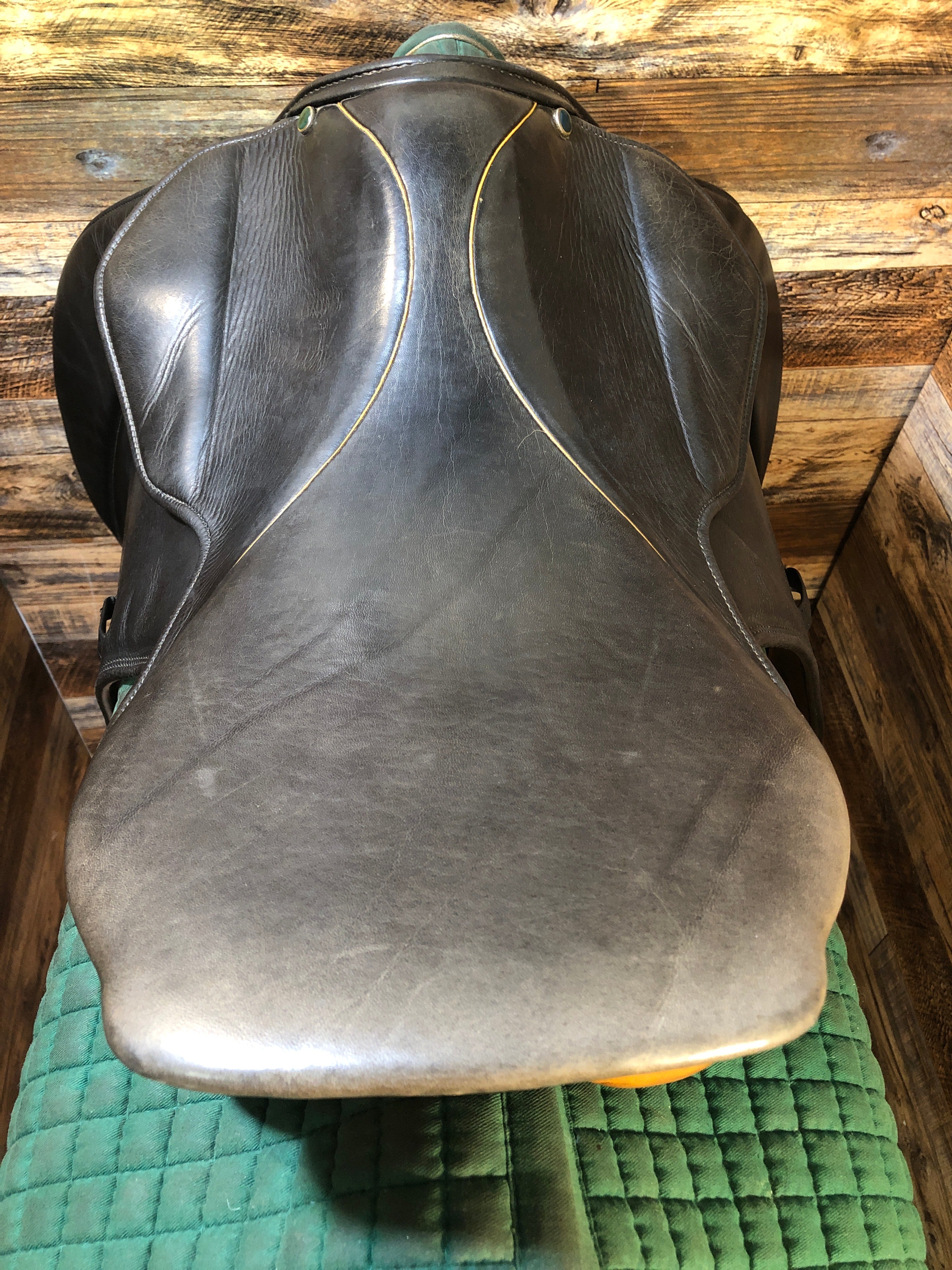 18" Stubben Romanus II Jump Saddle