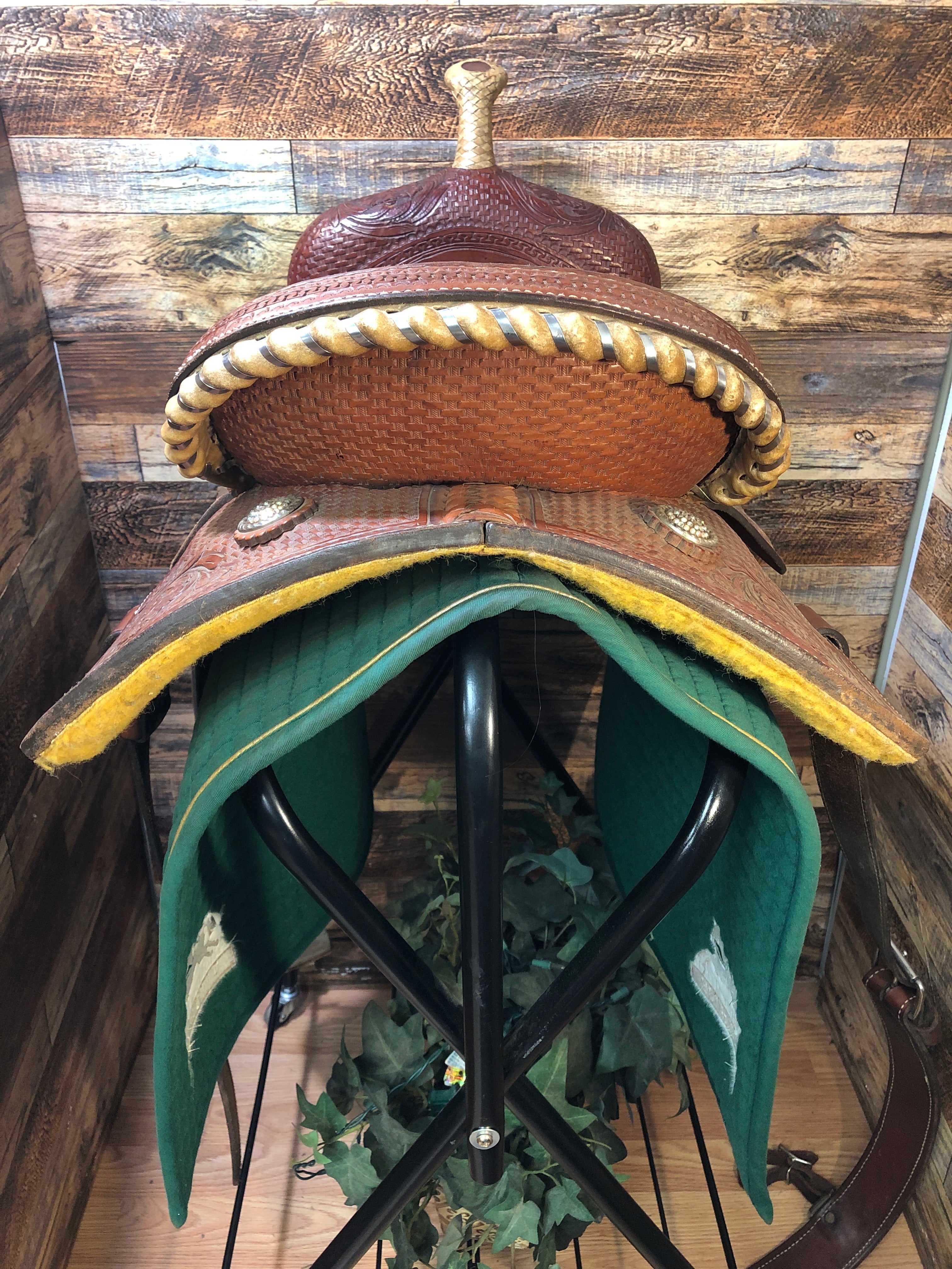 15" Corriente Barrel Racing Saddle