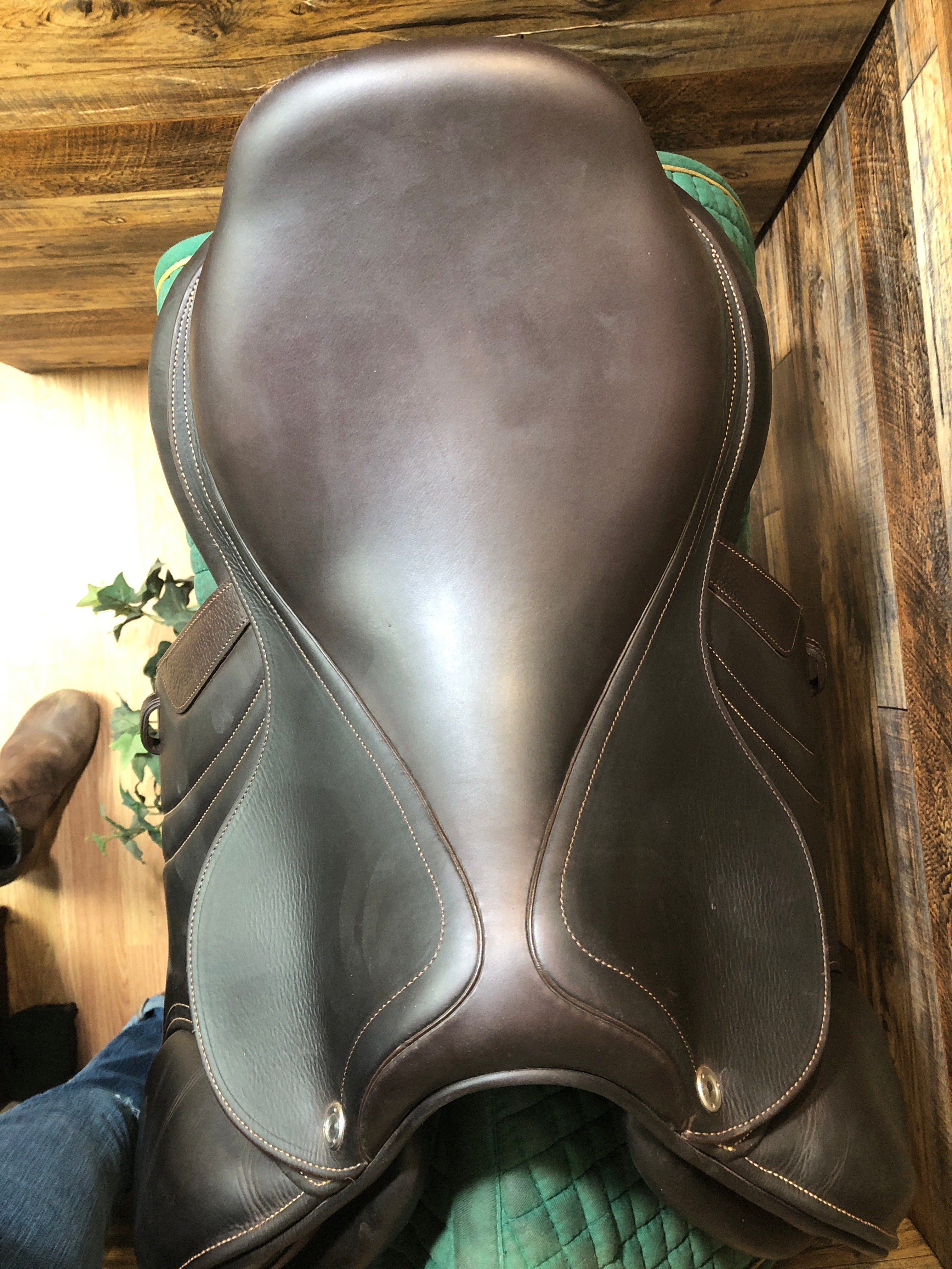 18" CWD SEO3 Close Contact Jump Saddle
