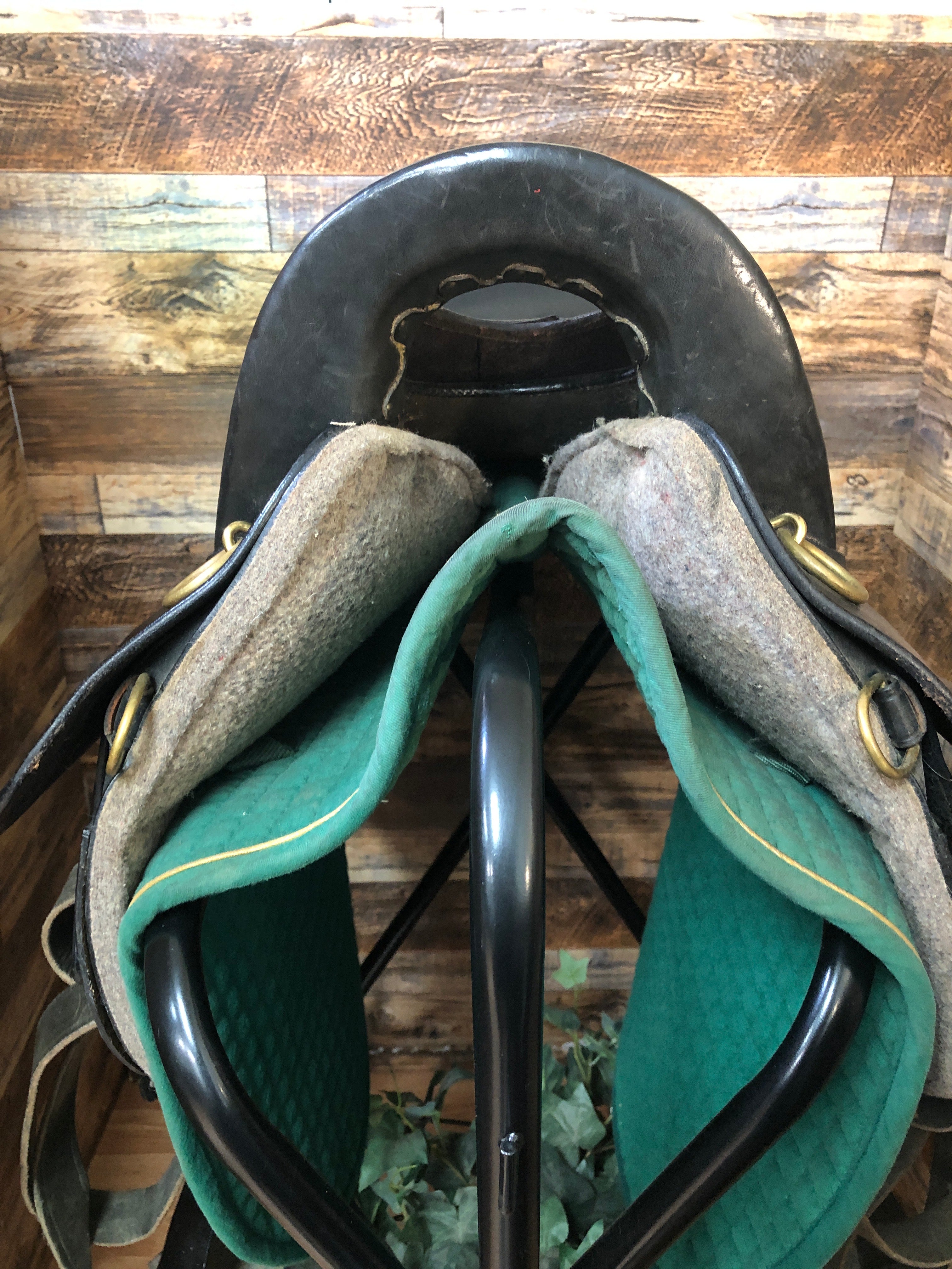 19" Tucker Endurance Saddle