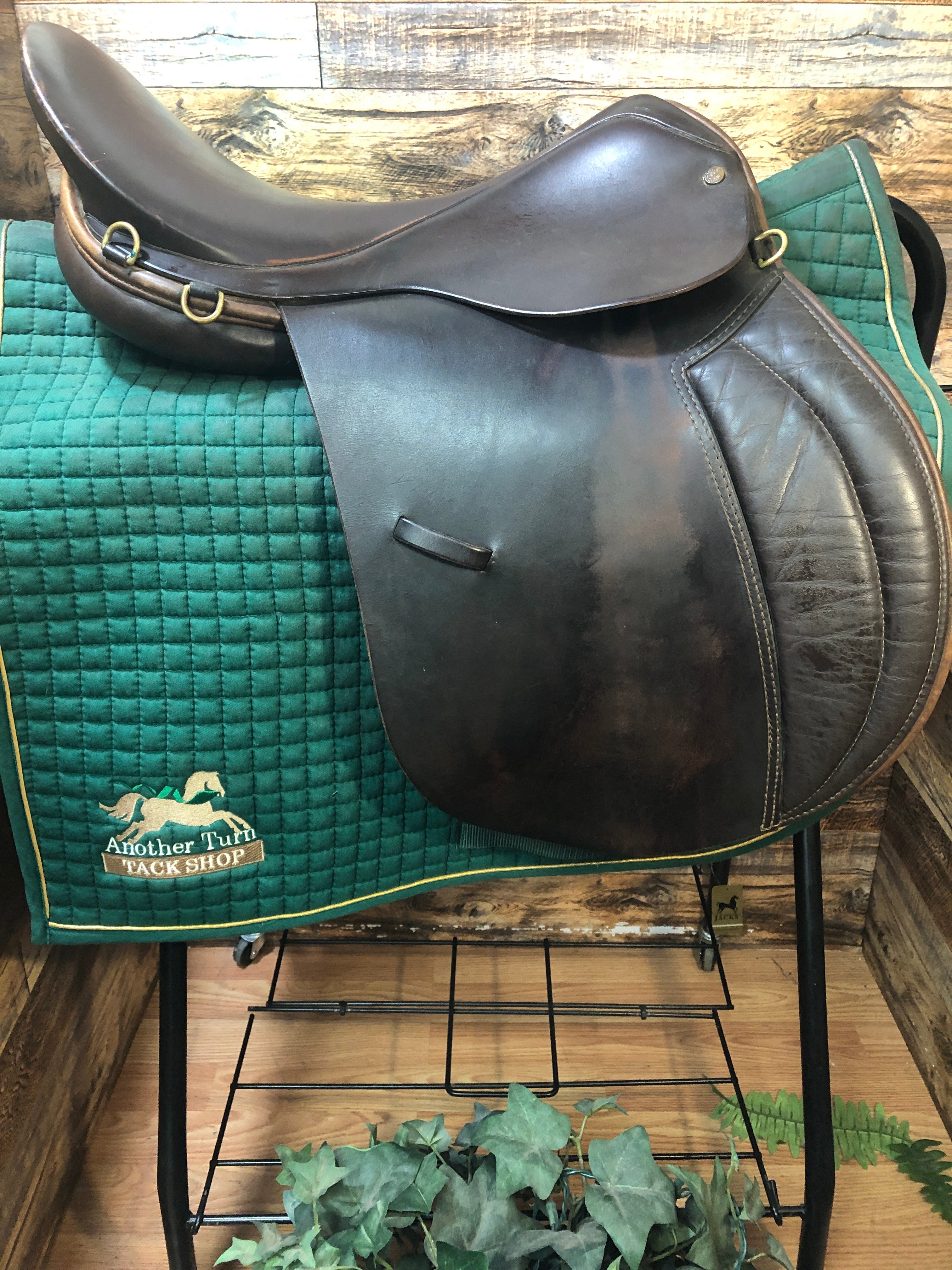 17.5" Ashley & Clarke Stoneleigh All Purpose Saddle