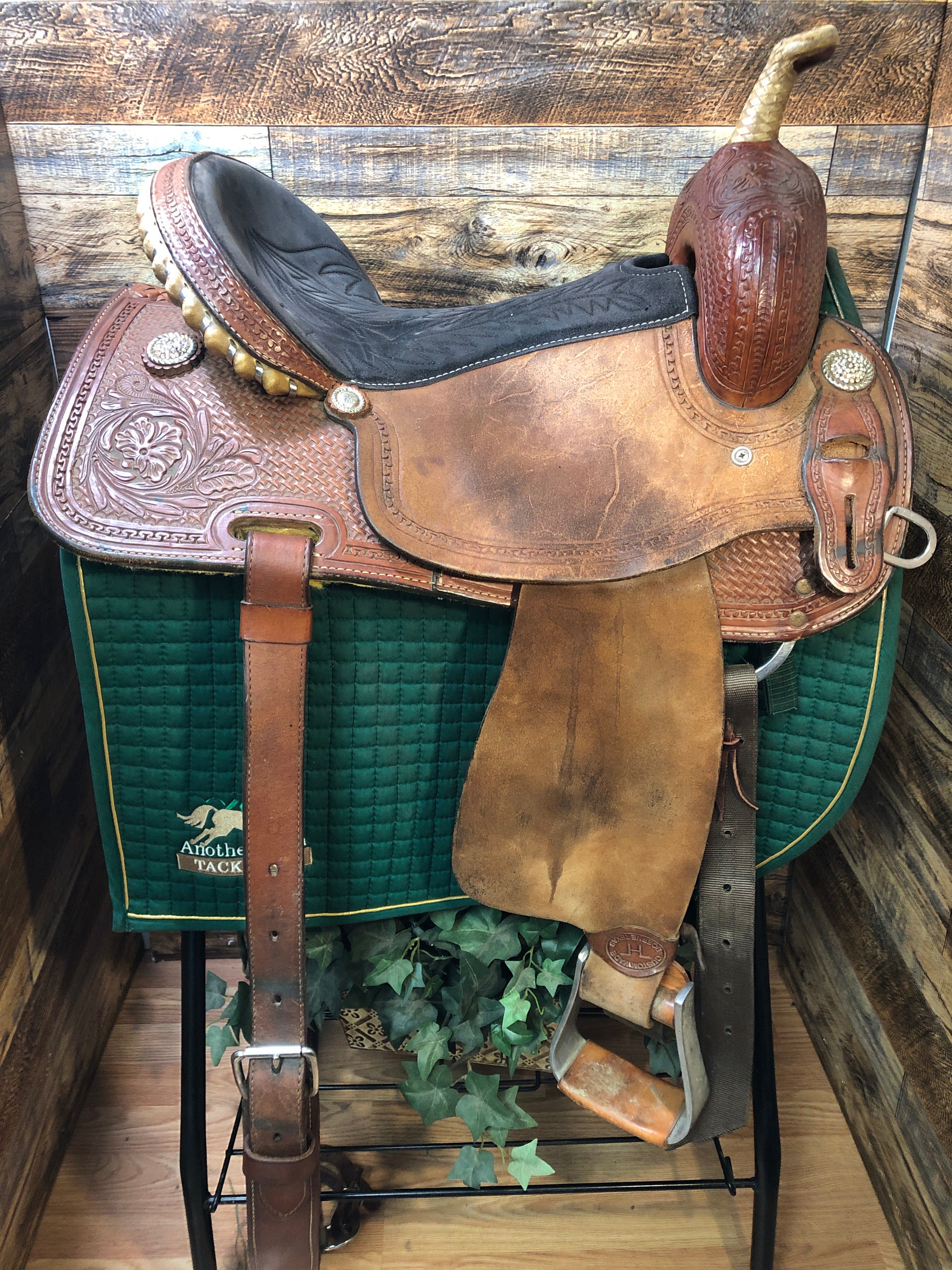 15" Corriente Barrel Racing Saddle
