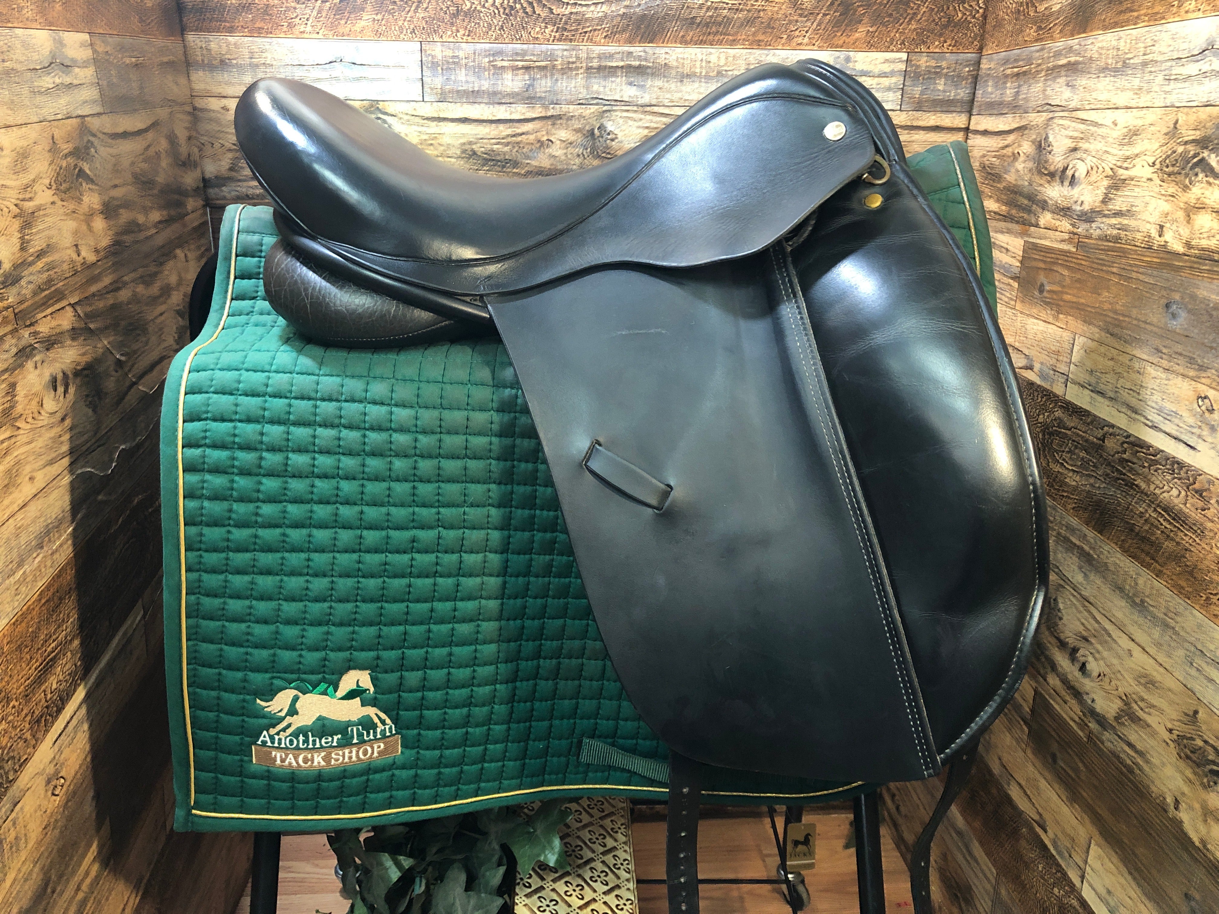 17.5" Ideal Dressage Saddle (2007)