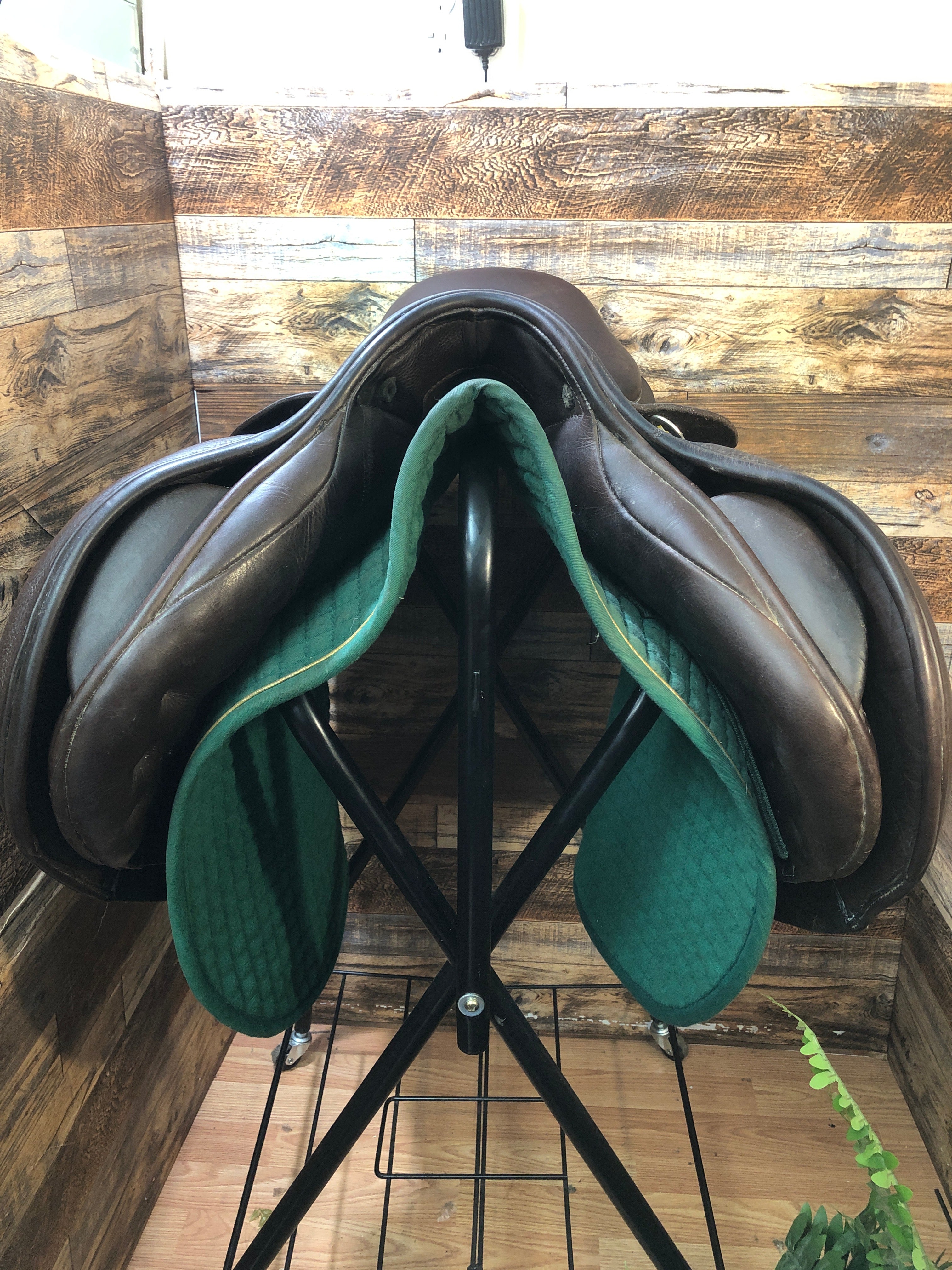 18" Loxley Jump Saddle