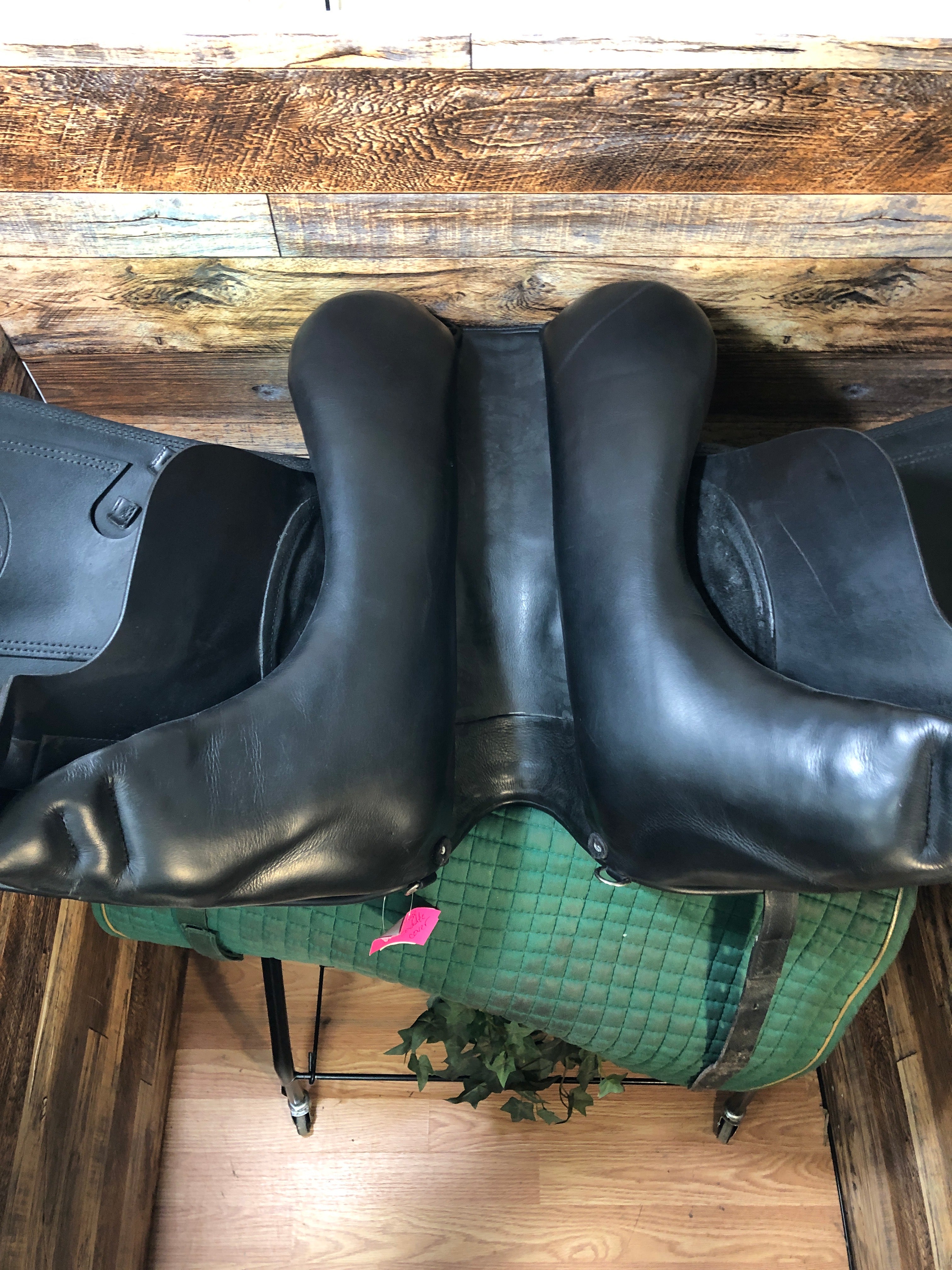 18" Prestige D2K Dressage Saddle