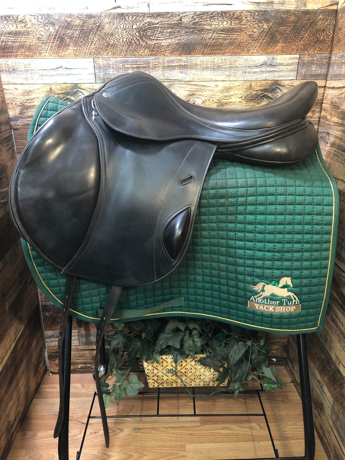 17.5" Loxley By Bliss Monoflap Jump Saddle