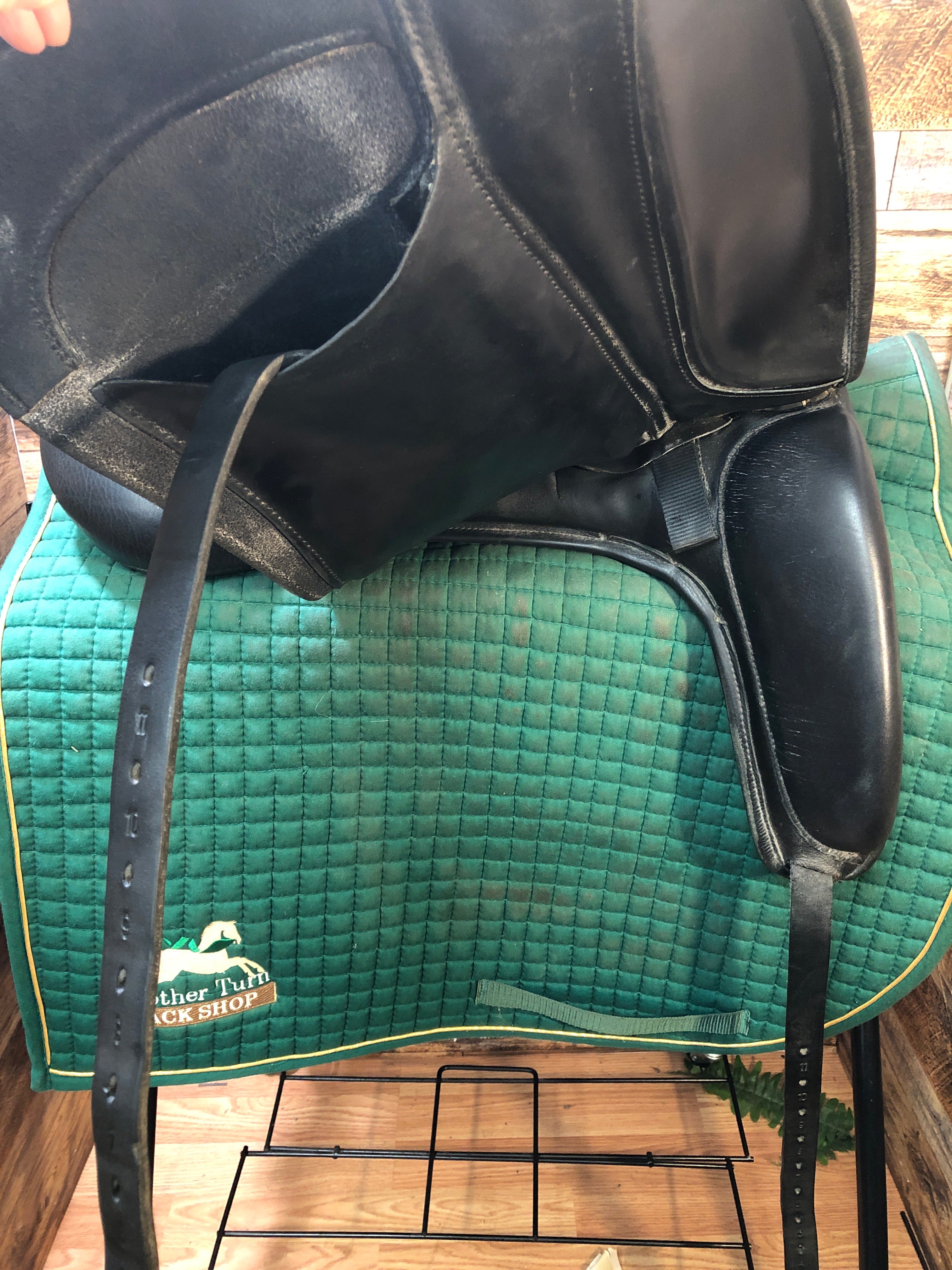 17" Custom Vantage Monoflap Dressage Saddle