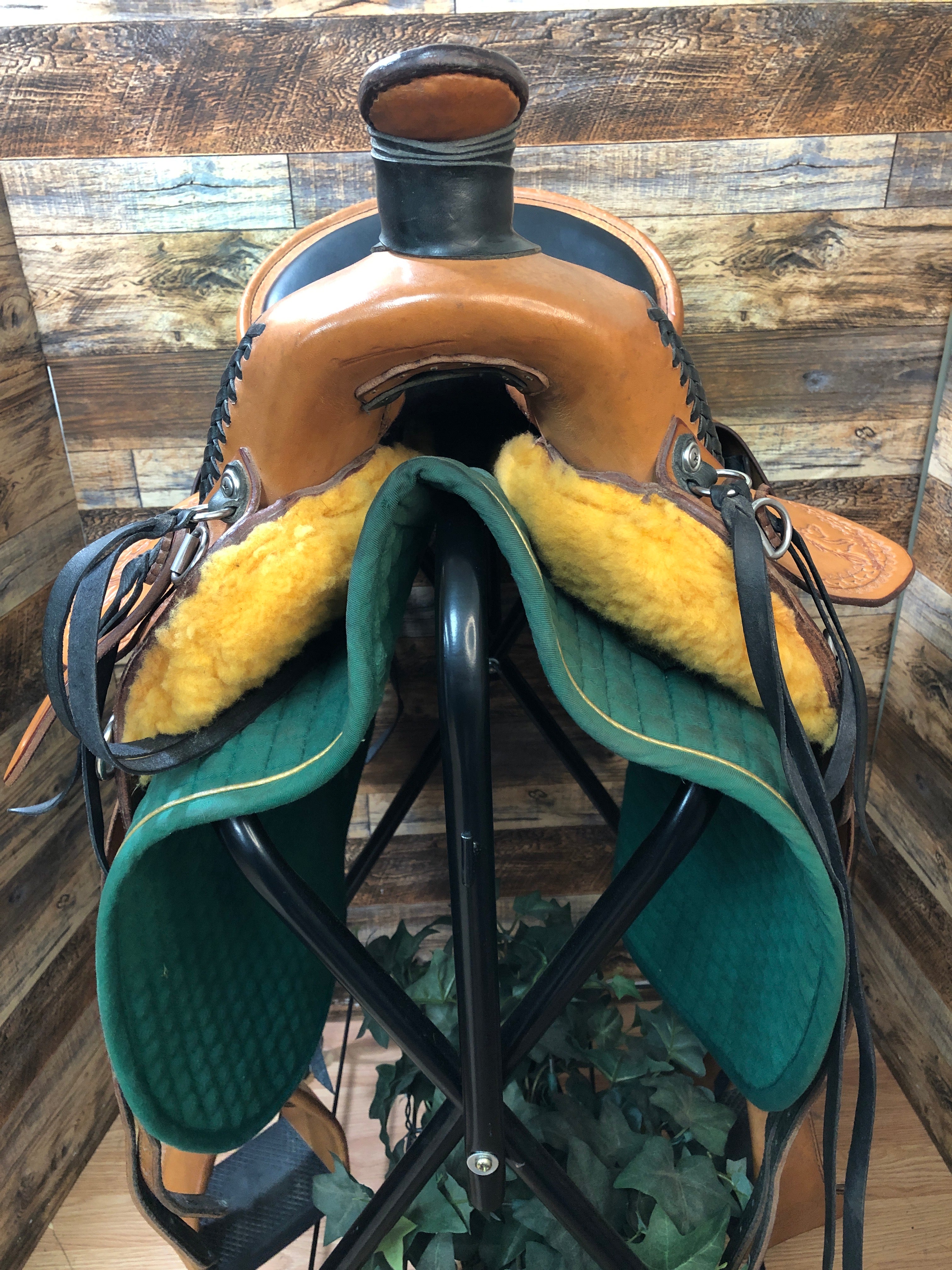 16" Synergist Western Trail Saddle - Brown/Black