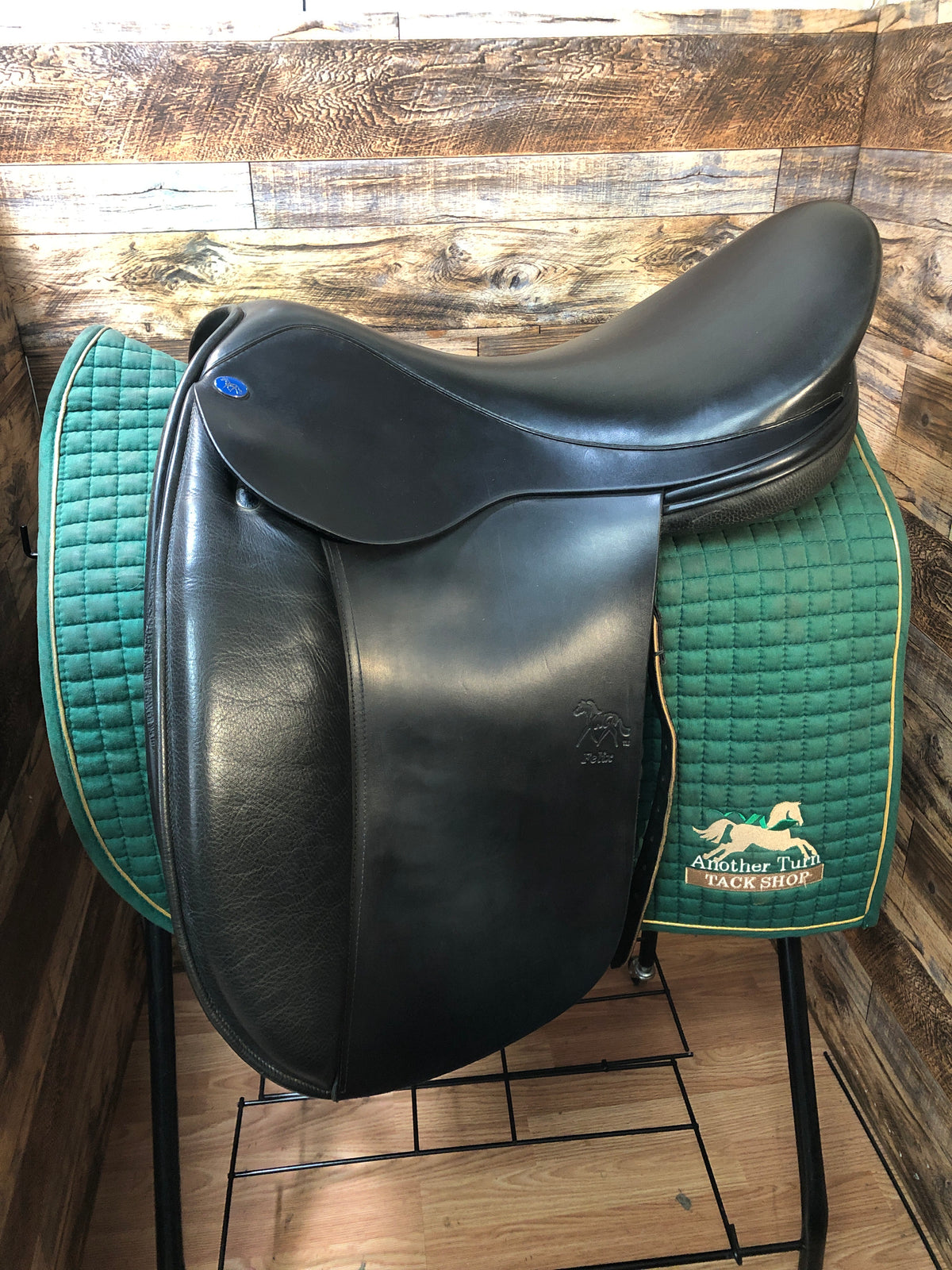 18.5" Frank Baines Dressage