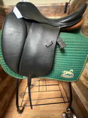 17" Stubben Genesis Dressage