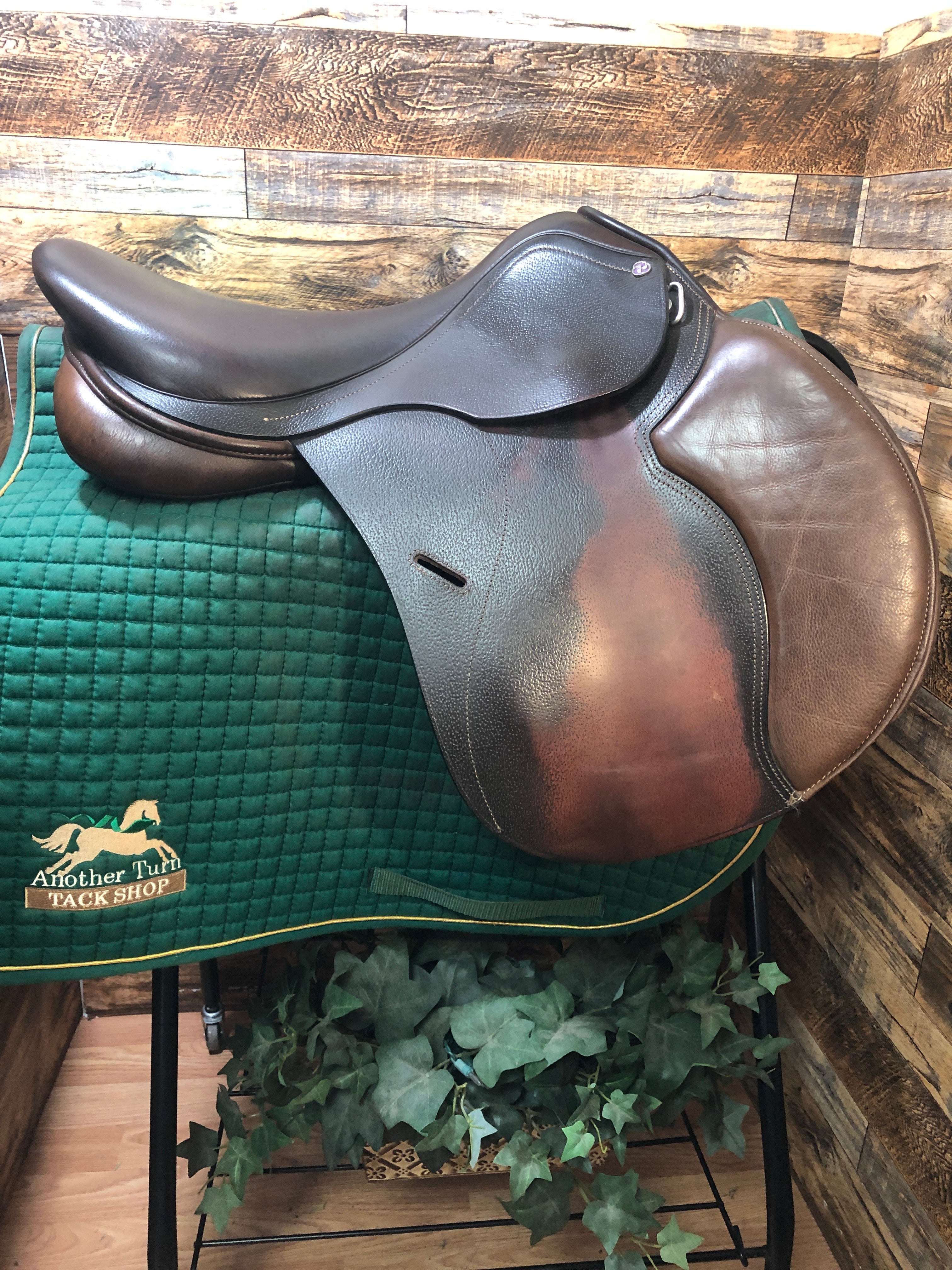 17.5" Cavaletti Collection Jump Saddle