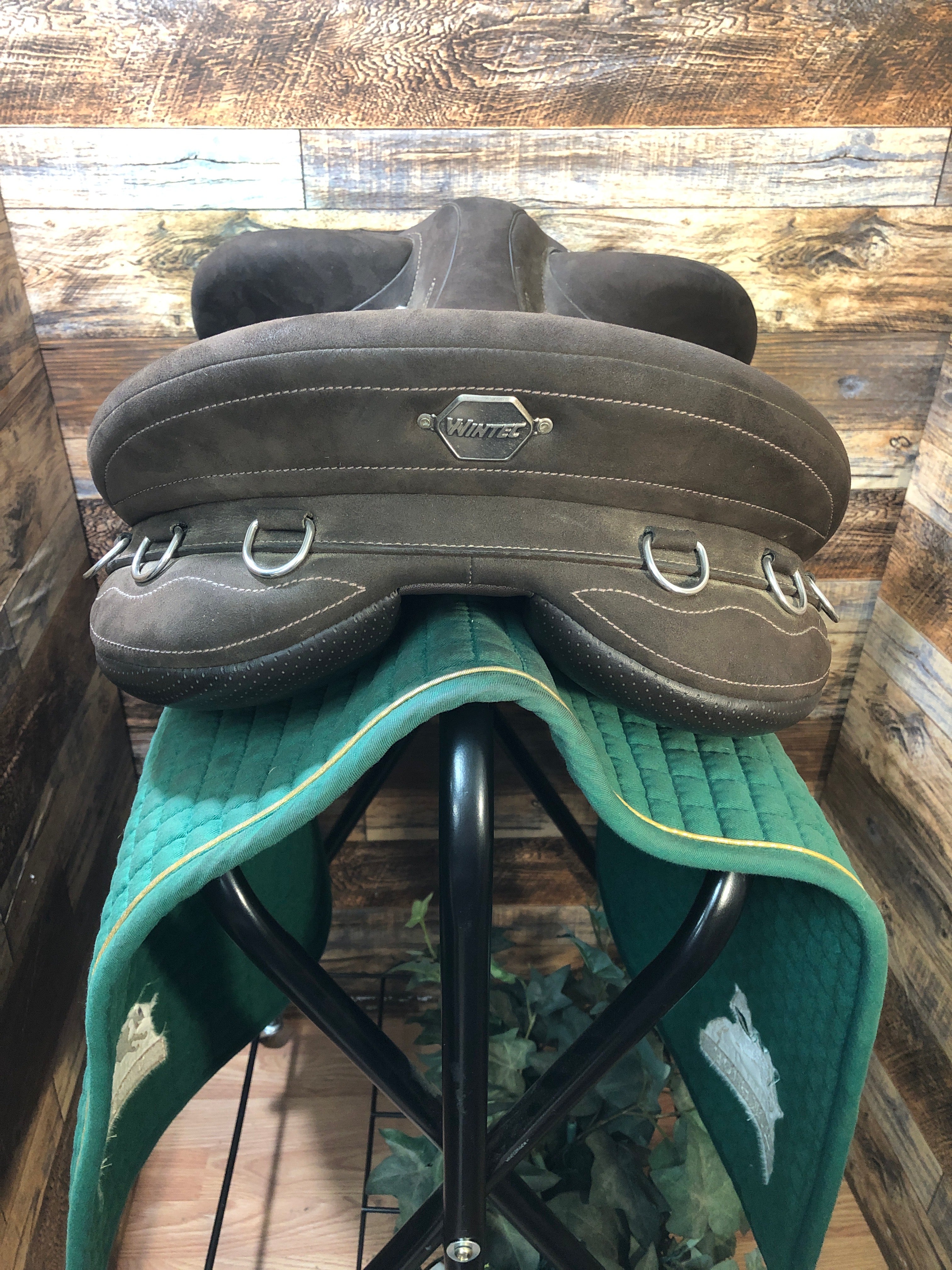 16" Wintec Pro Hart Stock Saddle-Brown