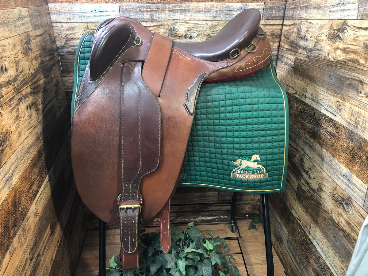 17.5" Australian Stock Saddle