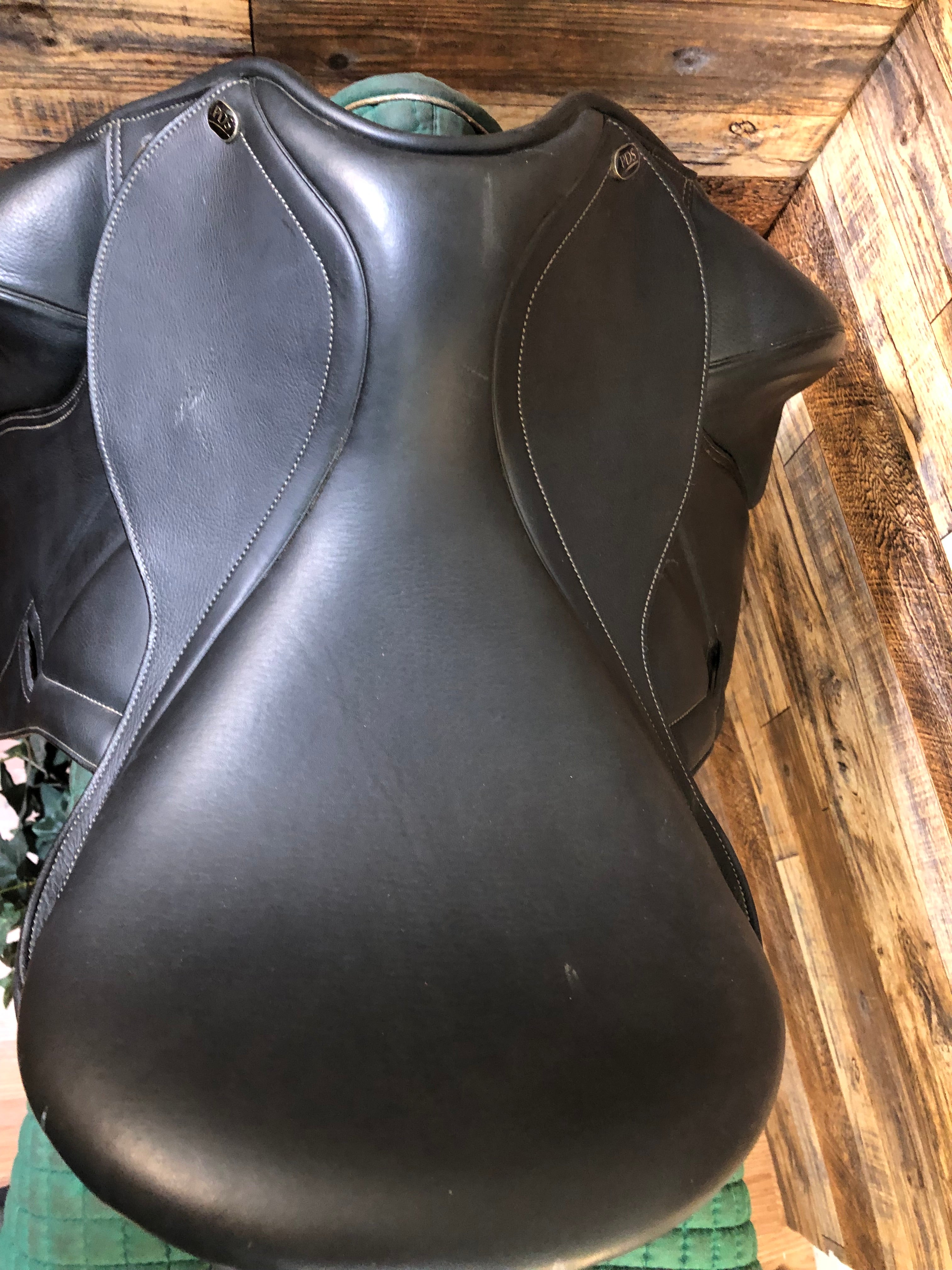 17" PDS Carl Hester Dressage Saddle
