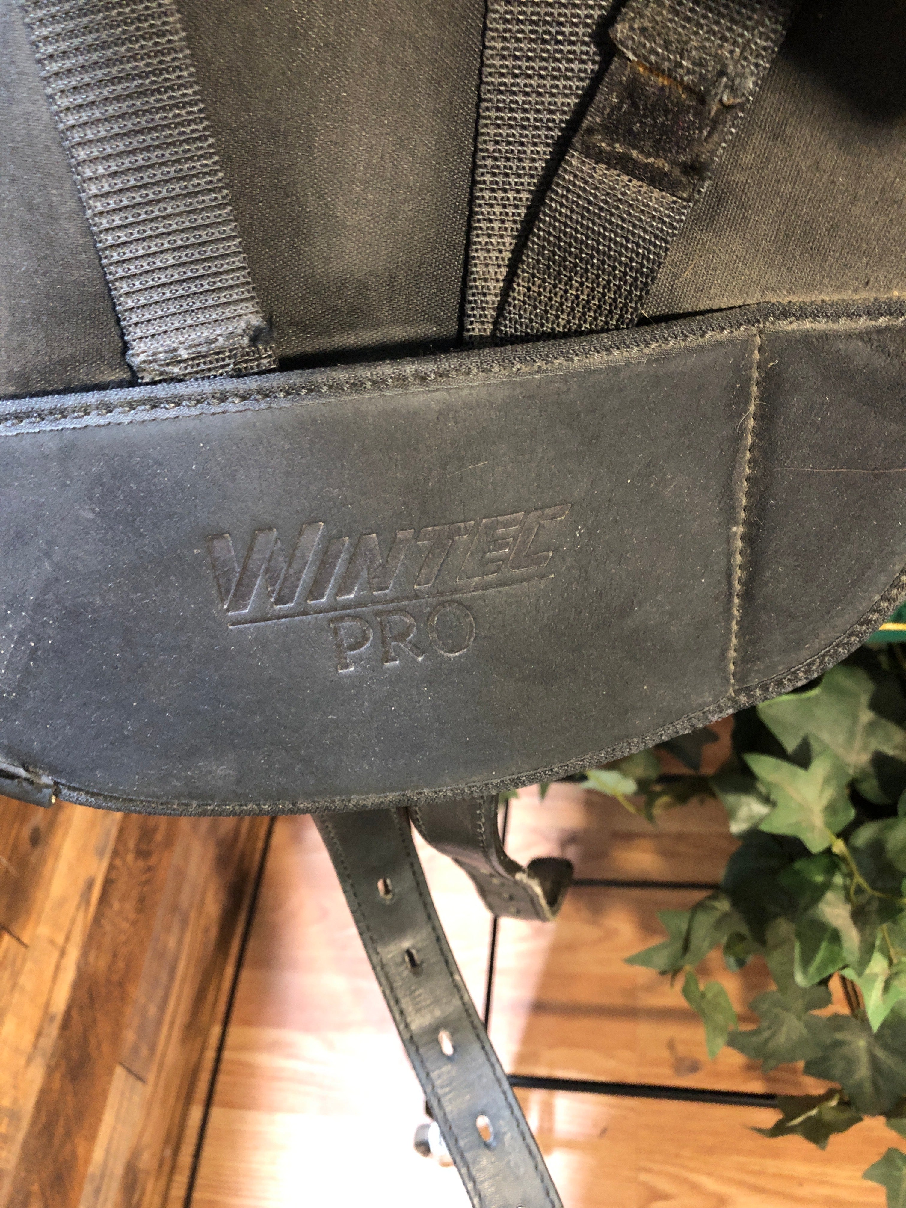 18" Wintec Pro Dressage Endurance