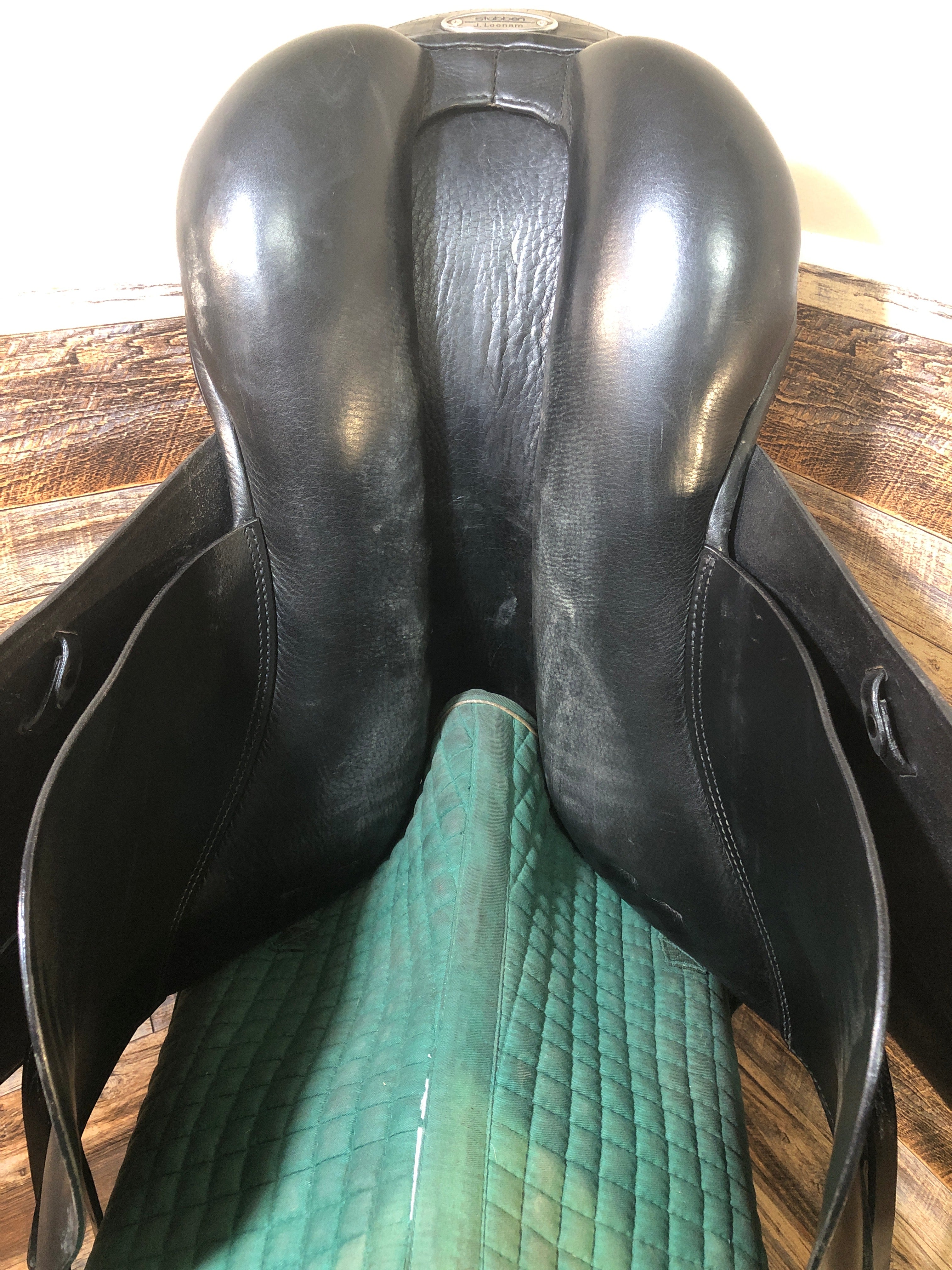 18" Stubben Gensis Spezial Dressage Saddle