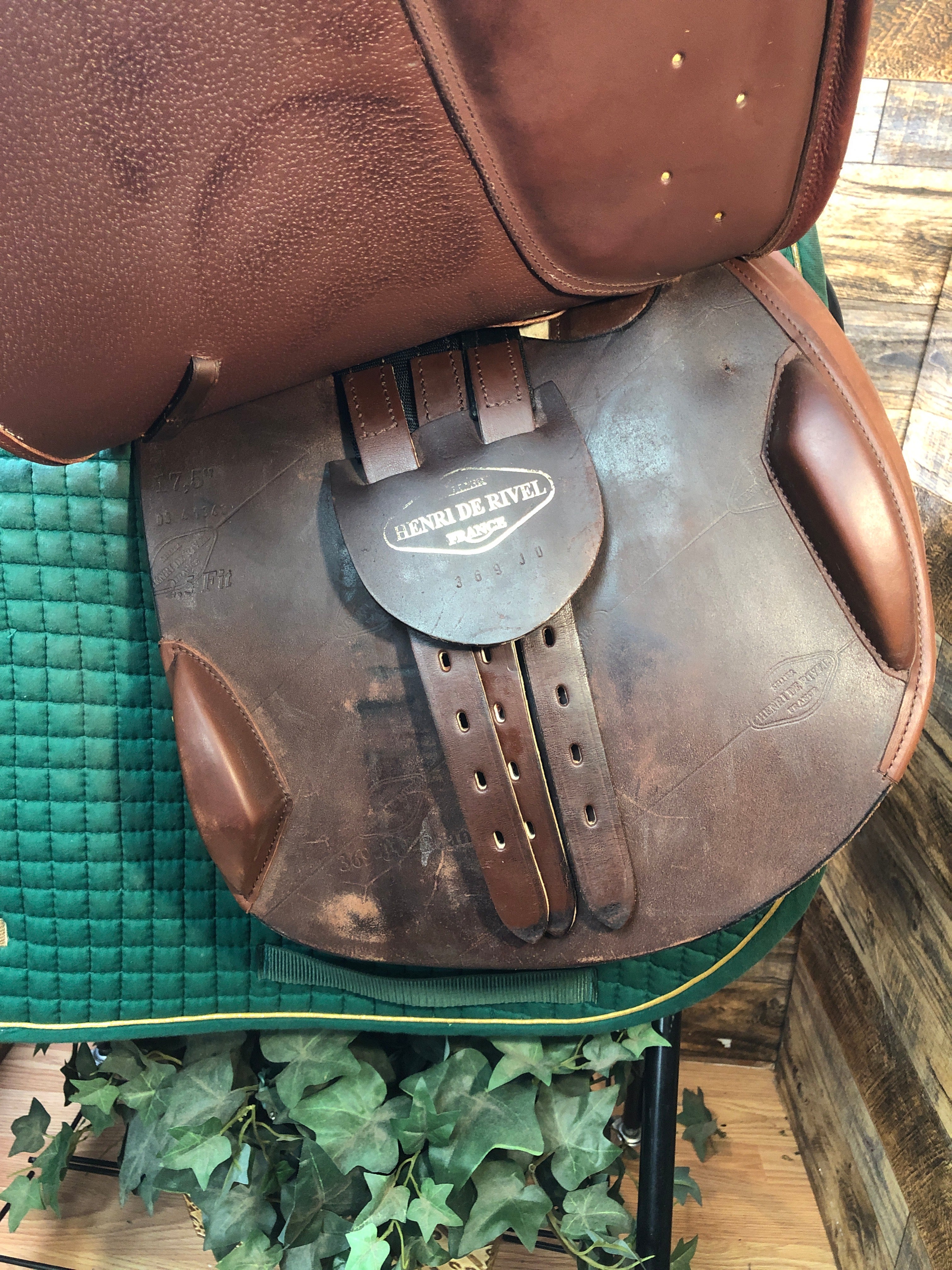 17.5" HDR Jump Saddle