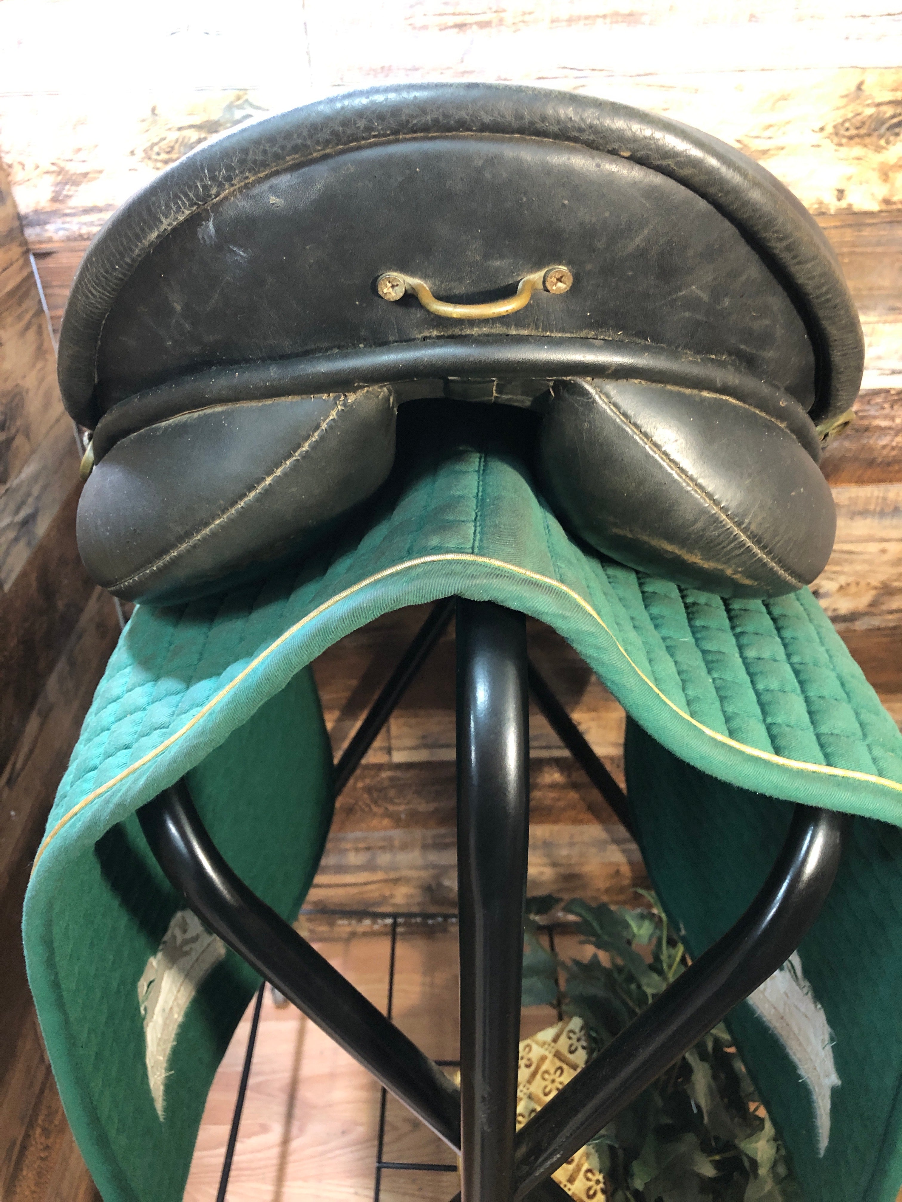 19" Jorge Canaves Trail Saddle