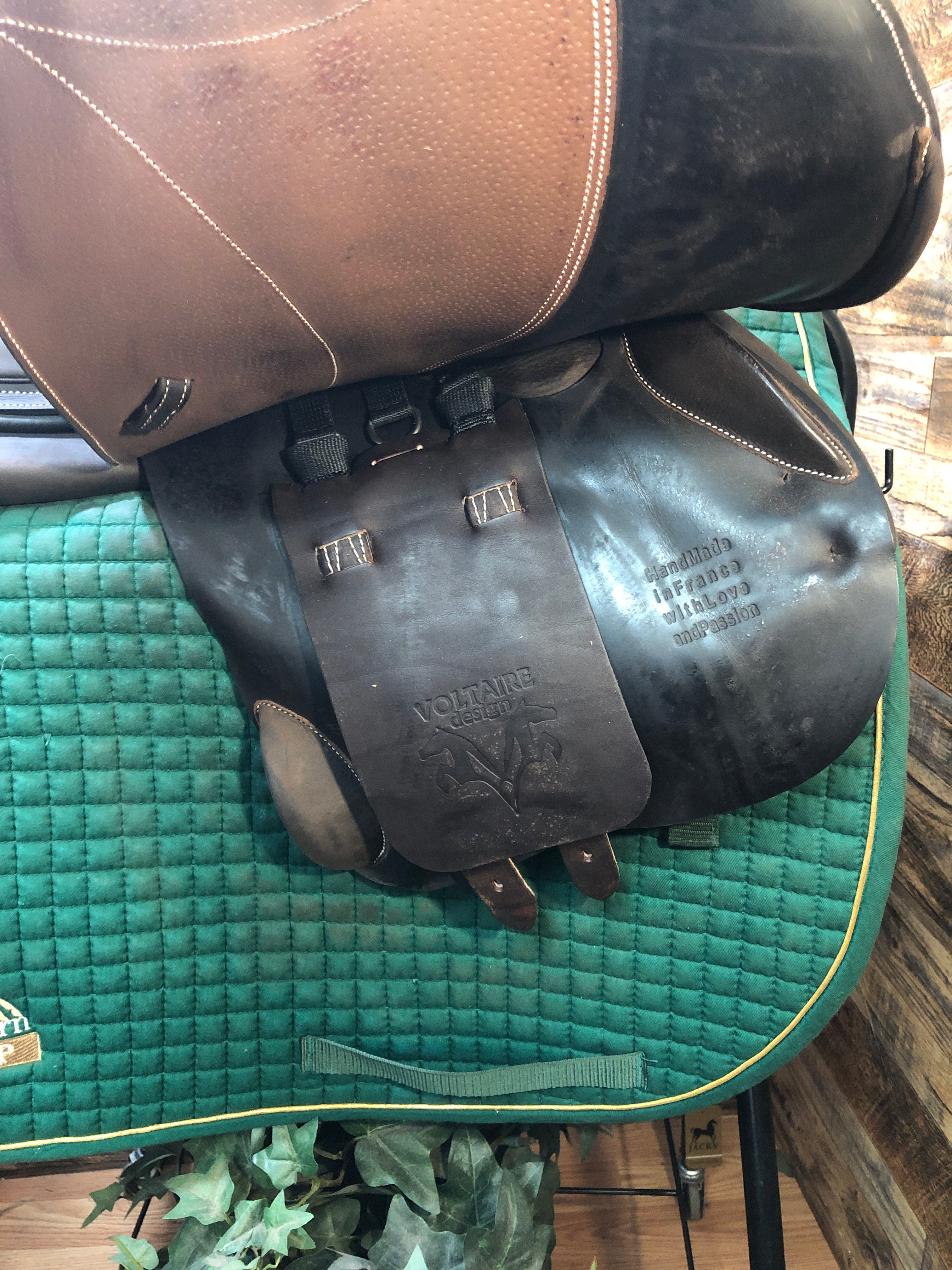 17" Voltaire Stuttgart Saddle (2023)