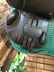 17.5" County Sensation ME Close Contact