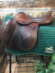 17.5" County Innovation Close Contact