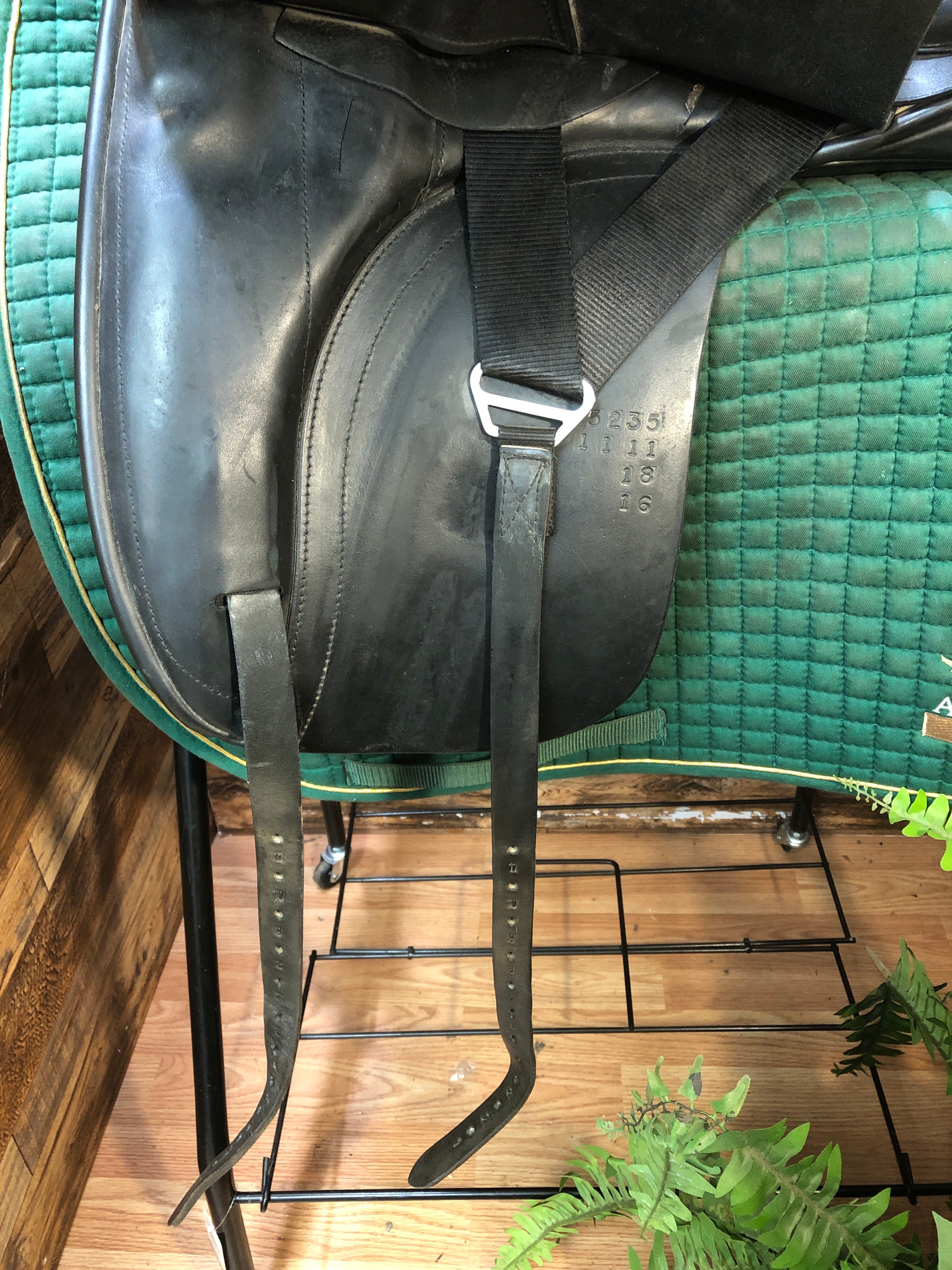 18" Custom WolfGang Solo Dressage Saddle