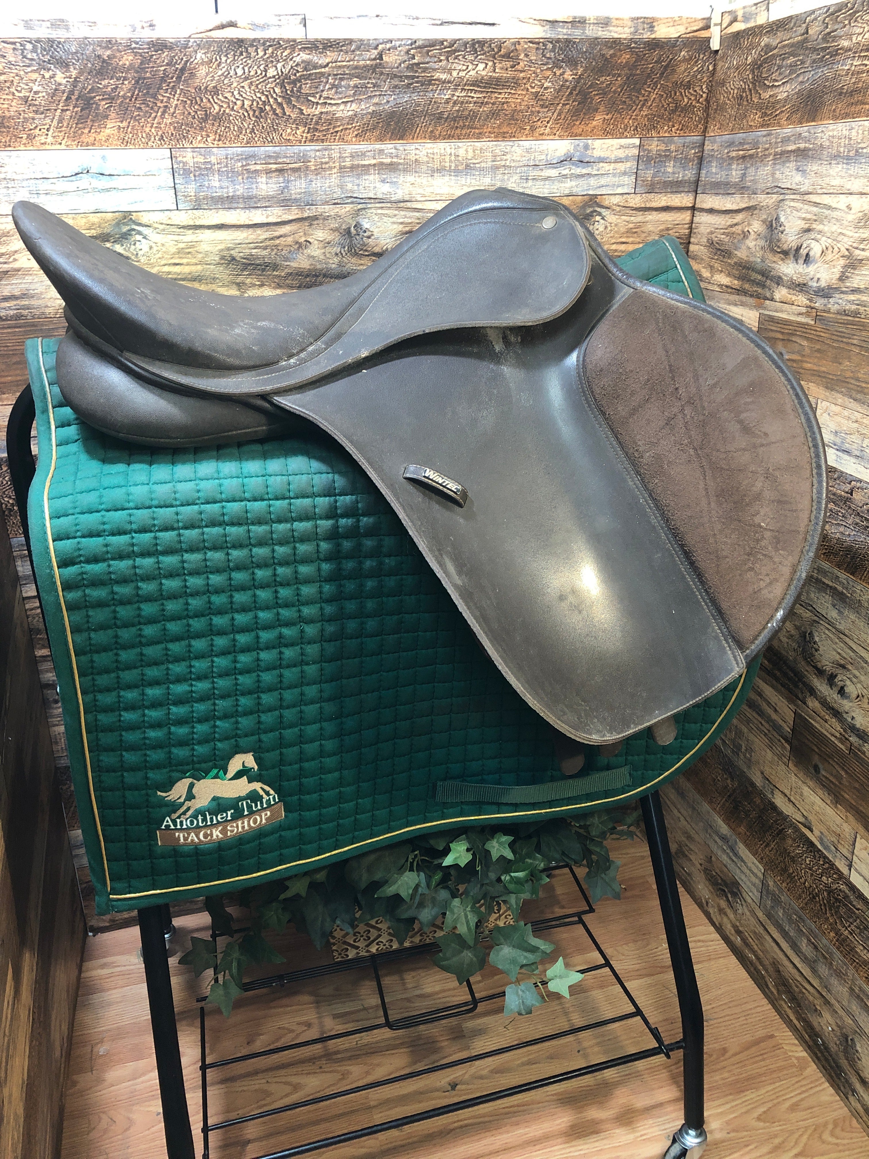 18" Wintec All Purpose Saddle