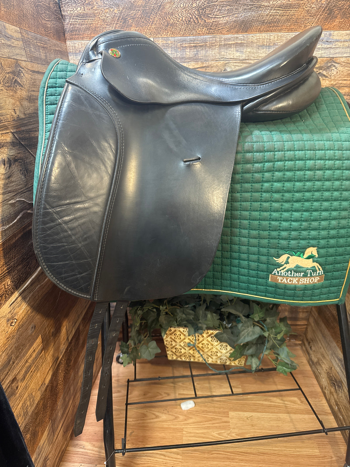 16" Karl Niedersuss Dressage Saddle