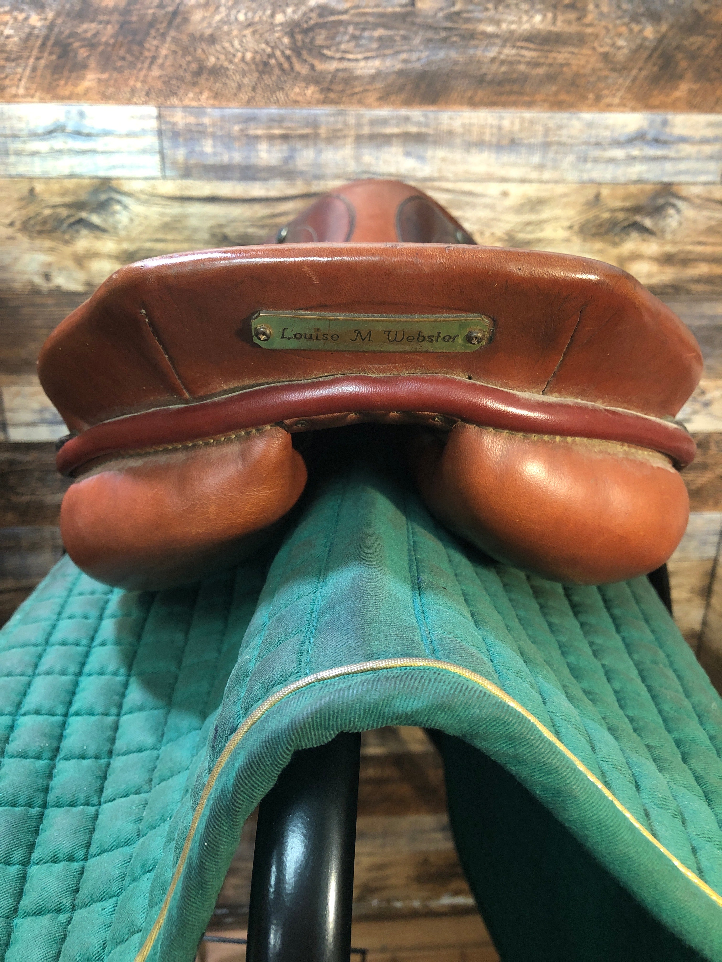 16.5” Stubben AP Saddle 4" tree/12" flap