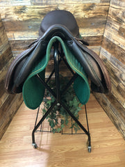 17.5" M Toulouse Brittany Platinum Genesis Saddle