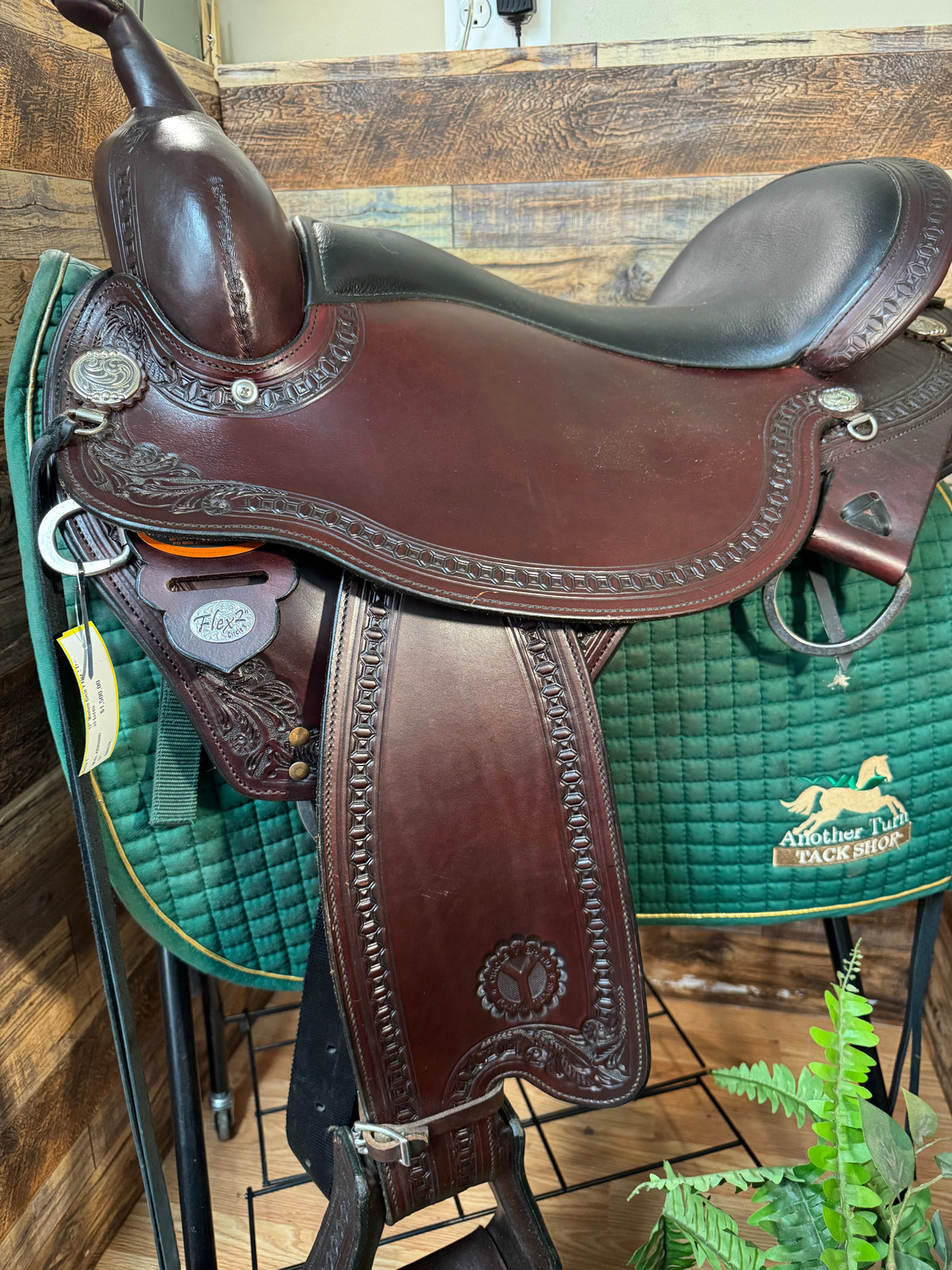 17" Western Circle Y Flex 2 Trail Saddle