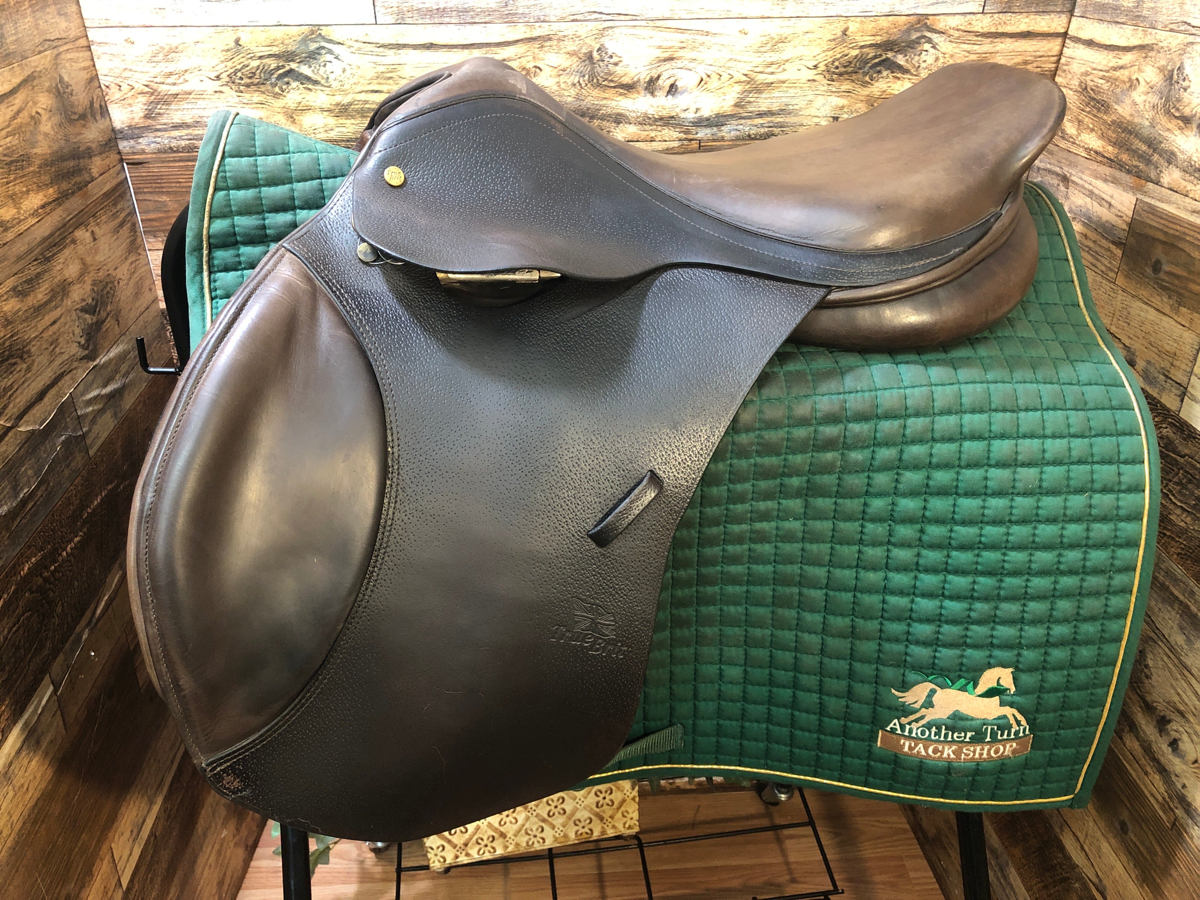 17.5" TruBrit CC Saddle