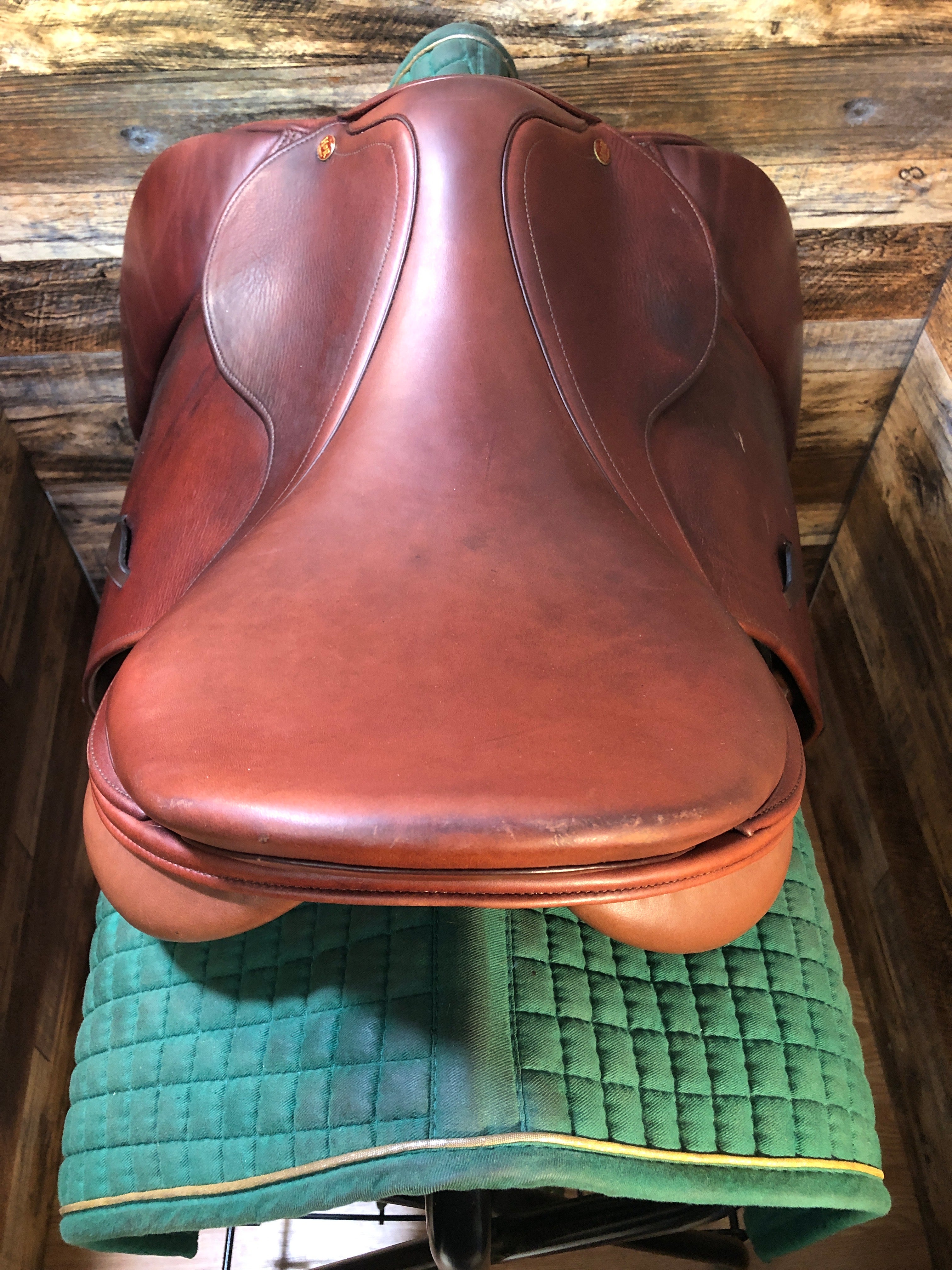 17.5" HDR Jump Saddle