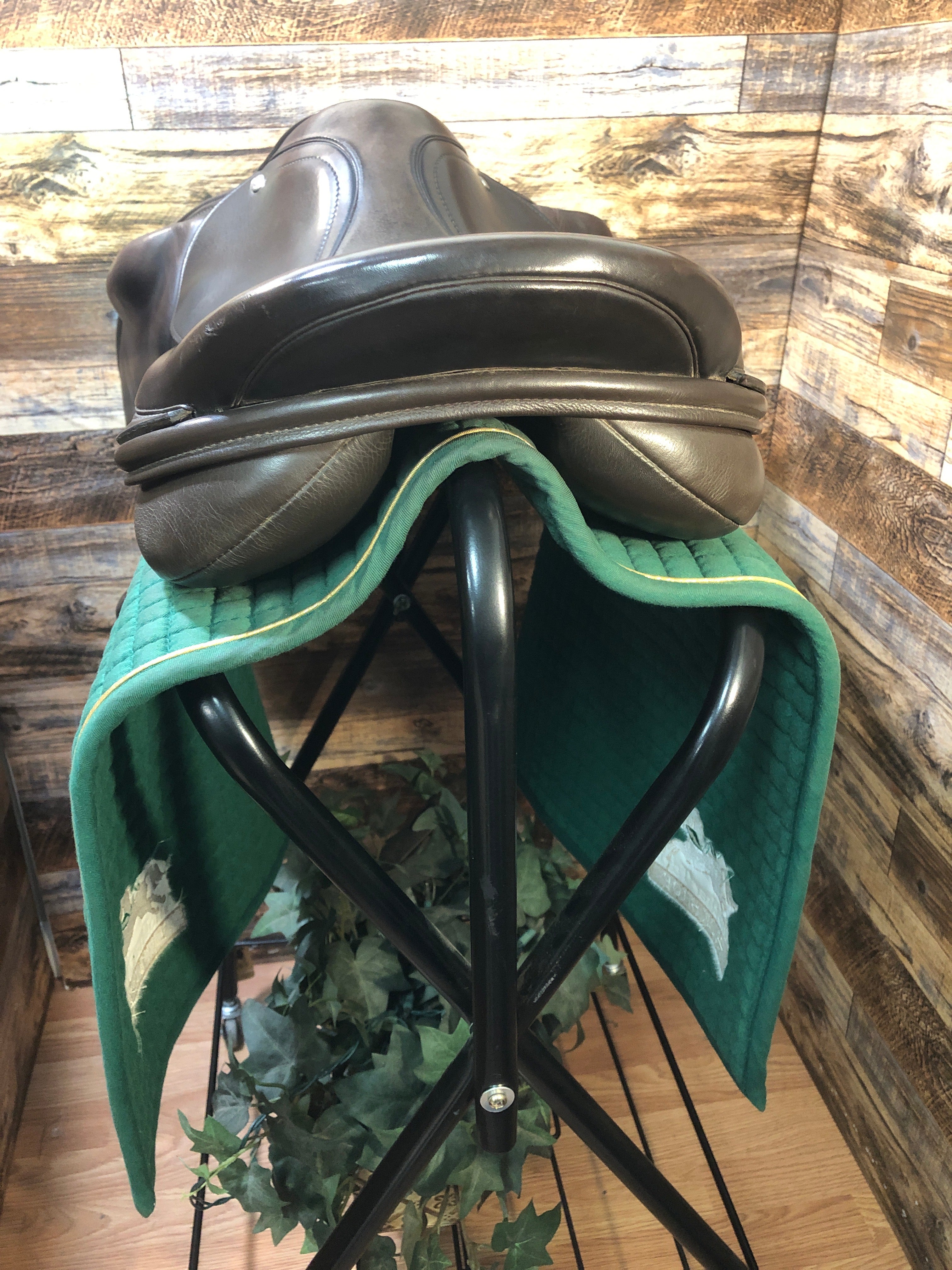 17.5" Loxley By Bliss Monoflap Jump Saddle