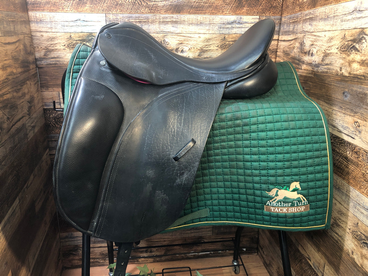 17" County Connect Dressage Saddle