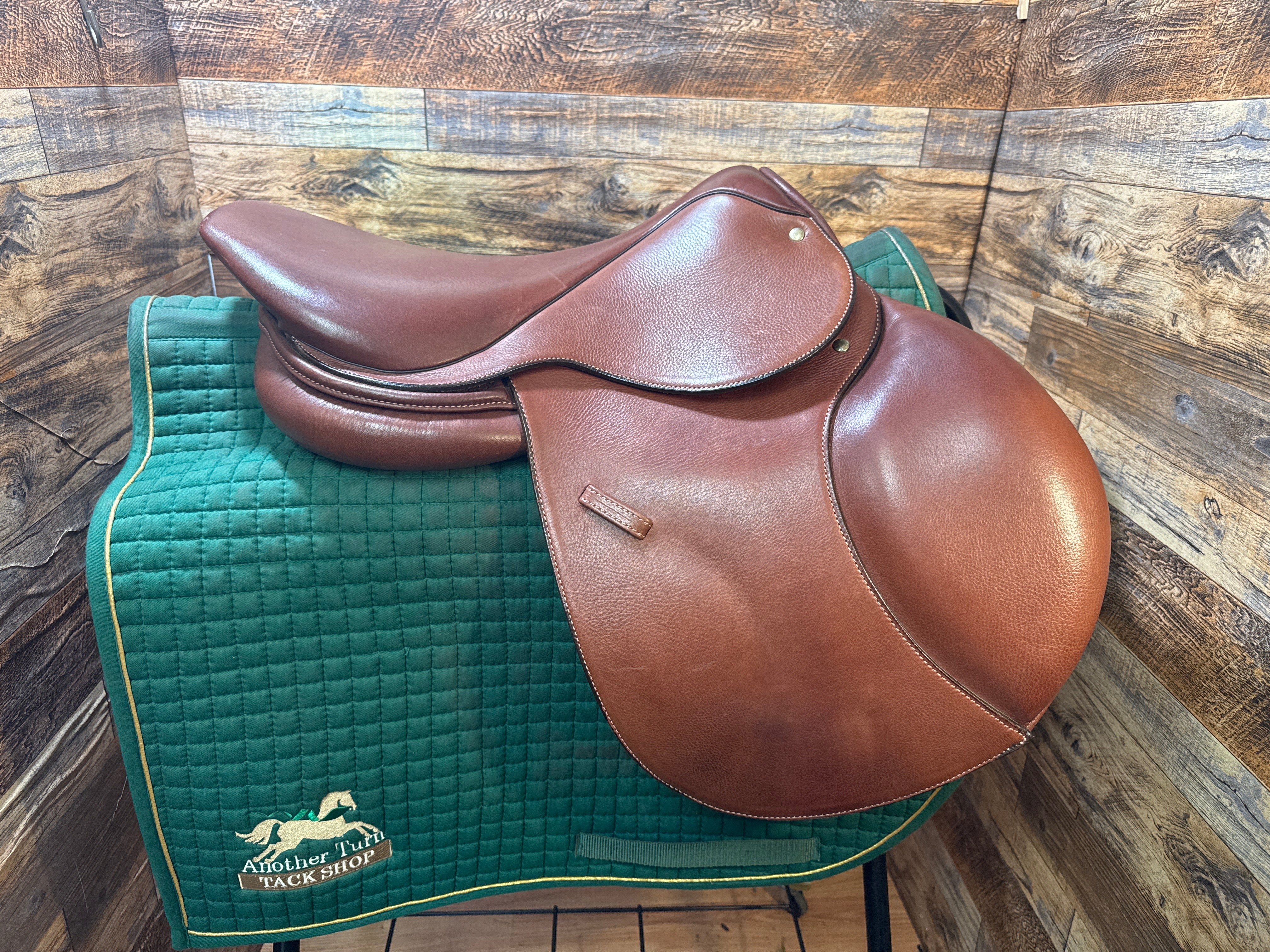 17" Stubben Ascend Jump Saddle